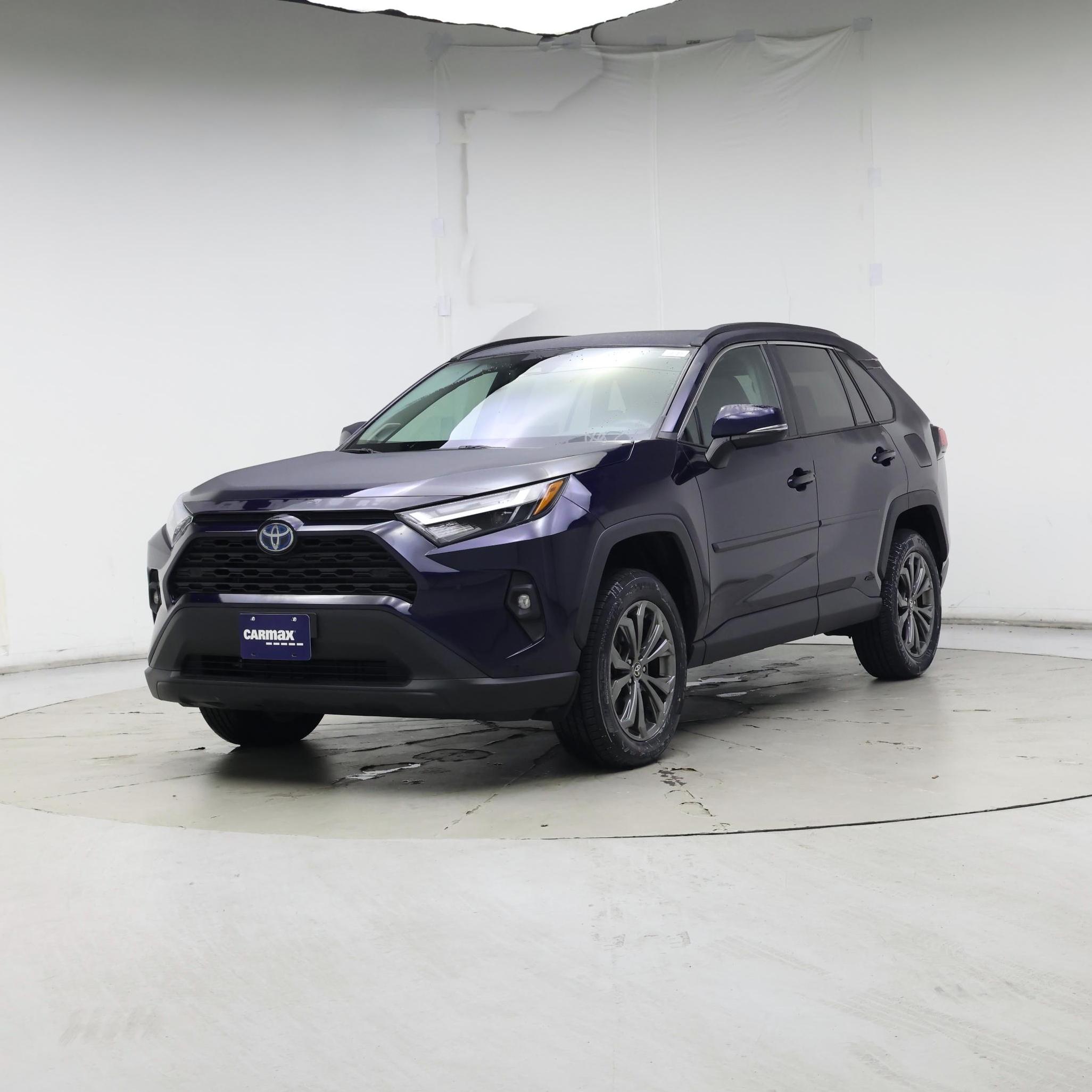 Thumbnail: 2022 Toyota RAV4 - 4