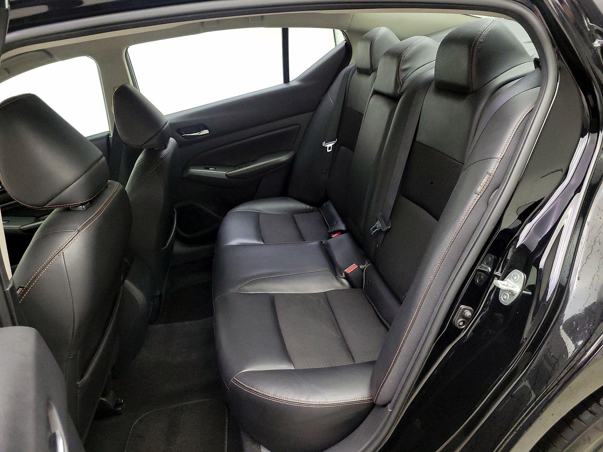 Thumbnail: 2019 Nissan Altima - 19