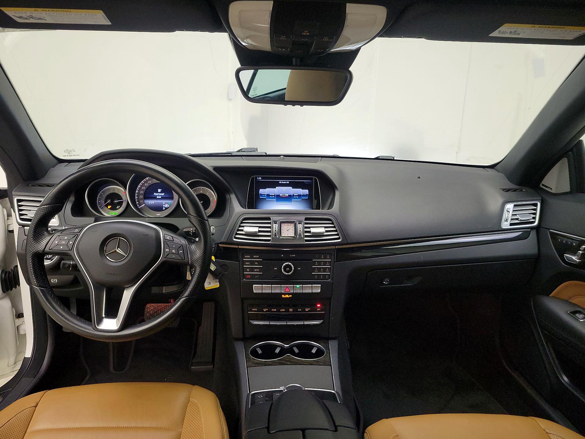 Thumbnail: 2016 Mercedes-Benz E-Class - 9
