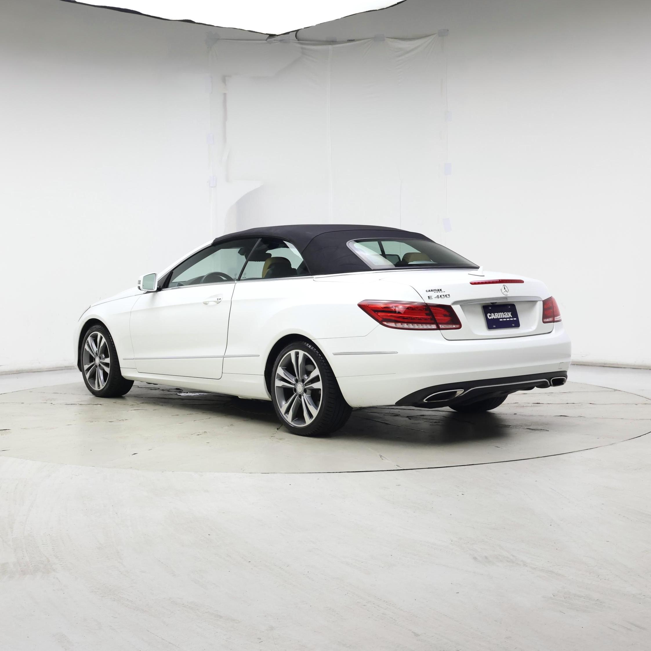 Thumbnail: 2016 Mercedes-Benz E-Class - 2