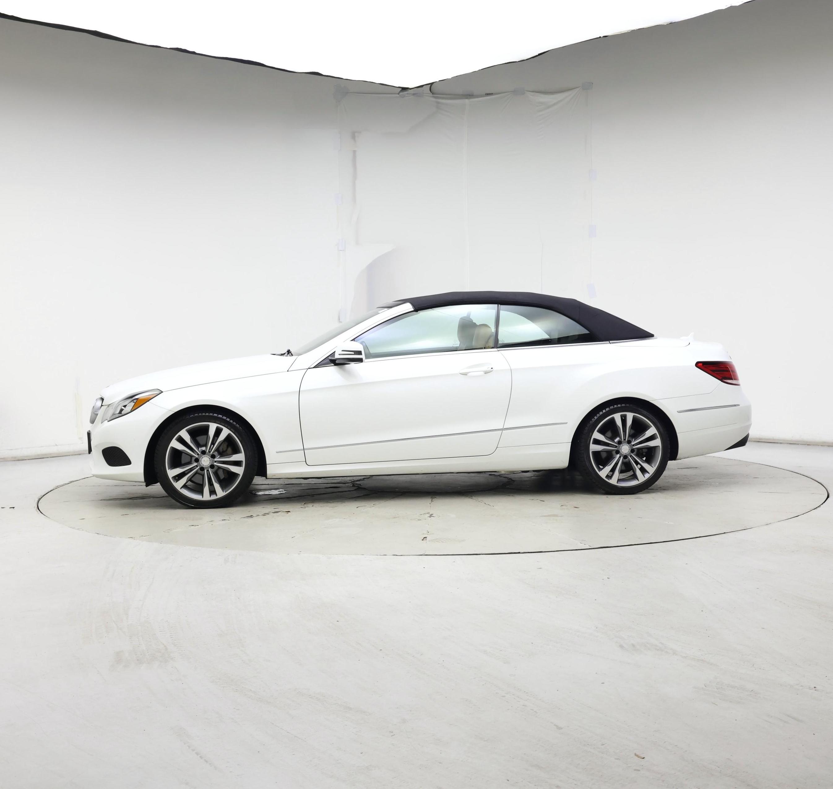 Thumbnail: 2016 Mercedes-Benz E-Class - 3