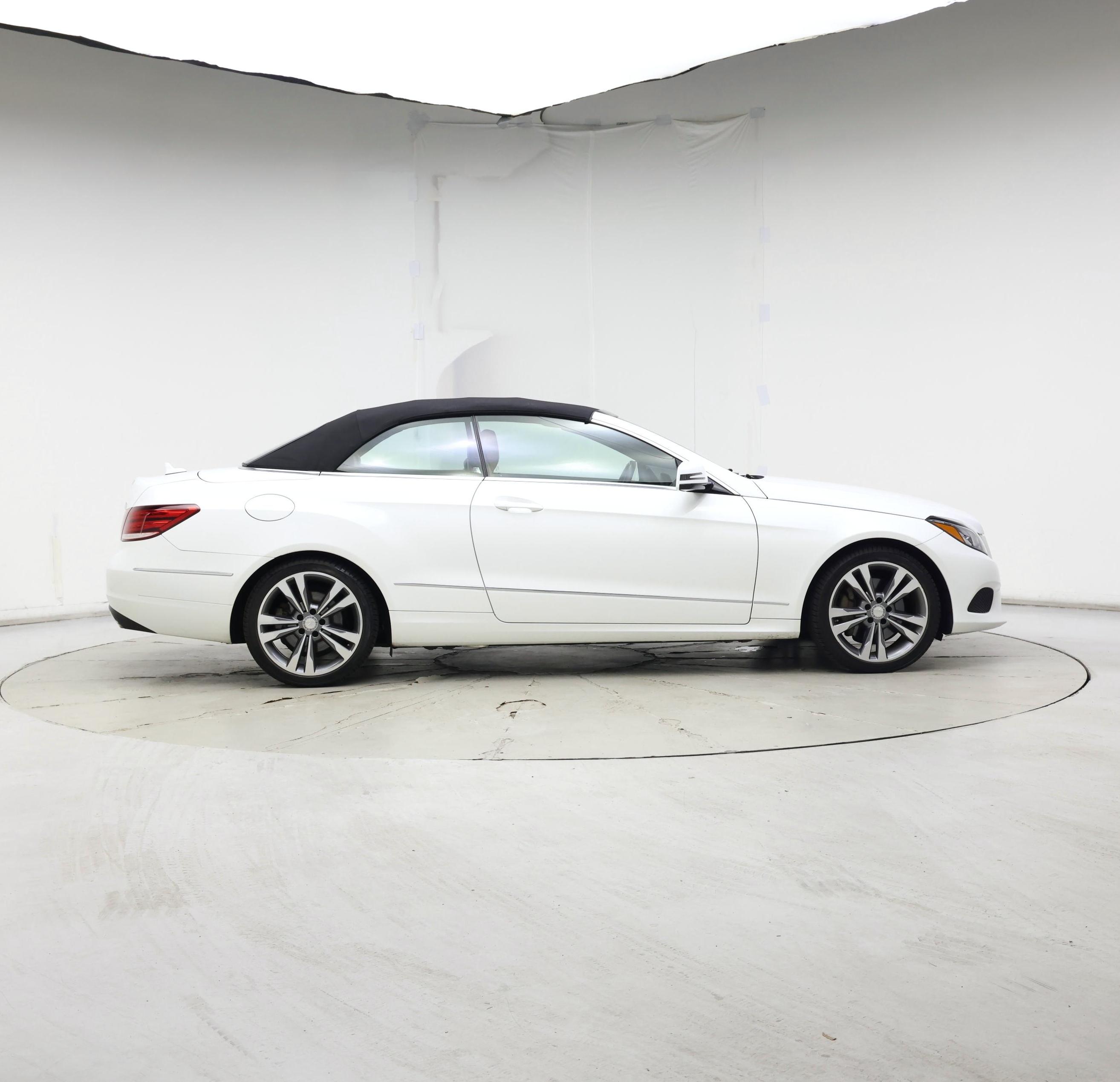 Thumbnail: 2016 Mercedes-Benz E-Class - 7