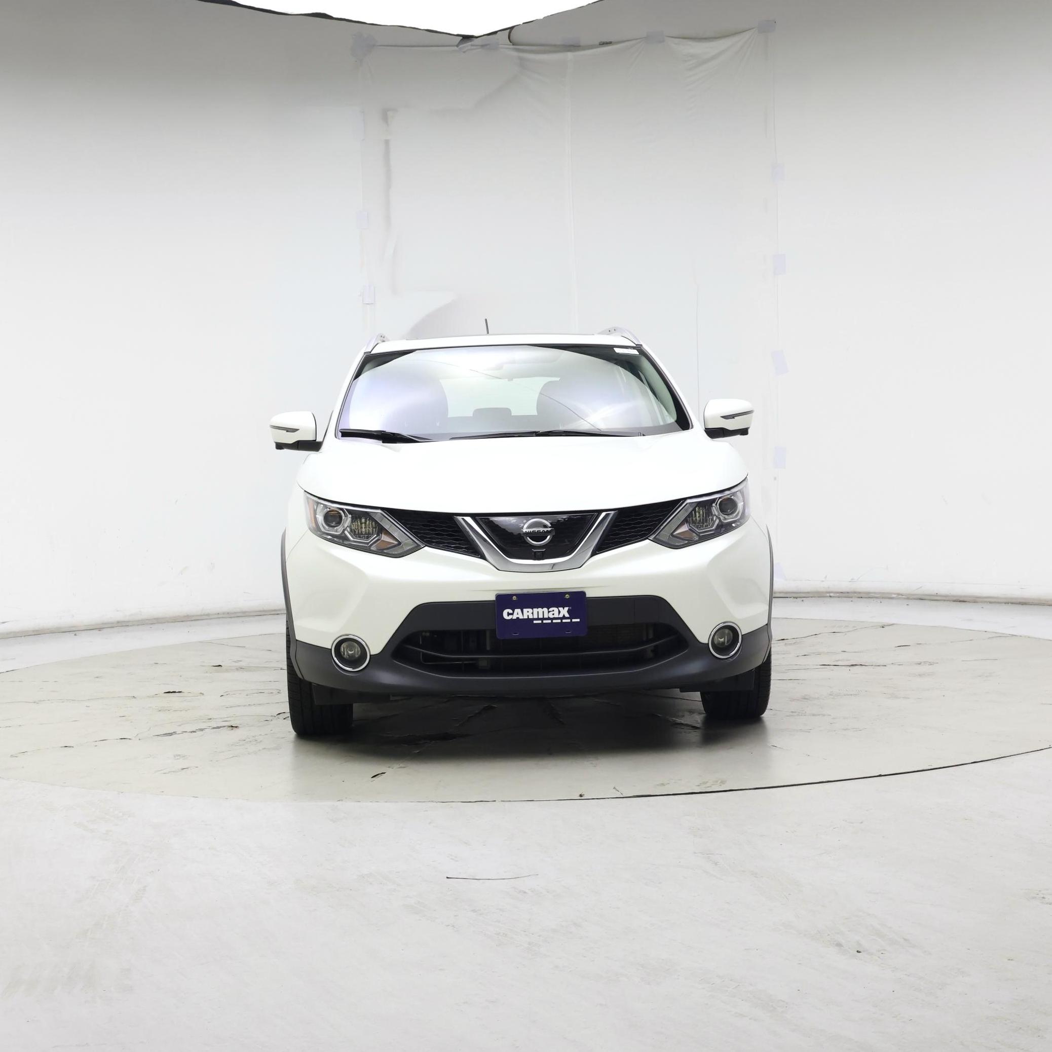 Thumbnail: 2017 Nissan Rogue Sport - 5