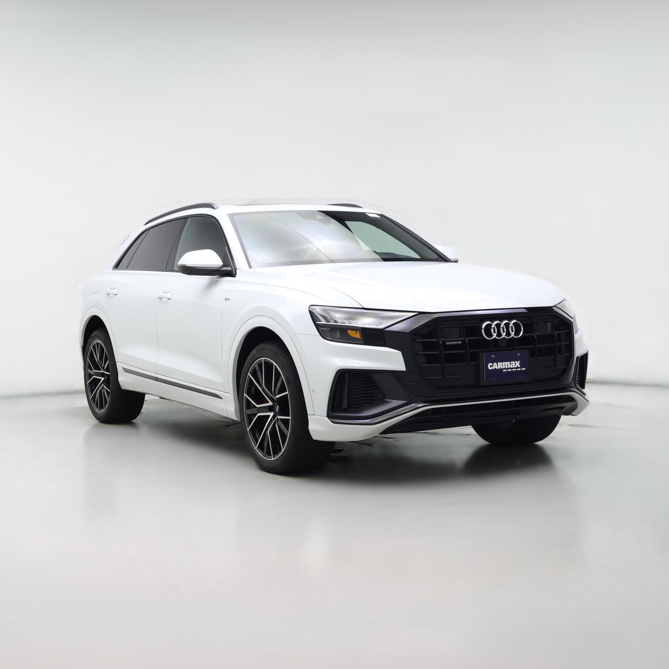 Thumbnail: 2021 Audi Q8 - 1