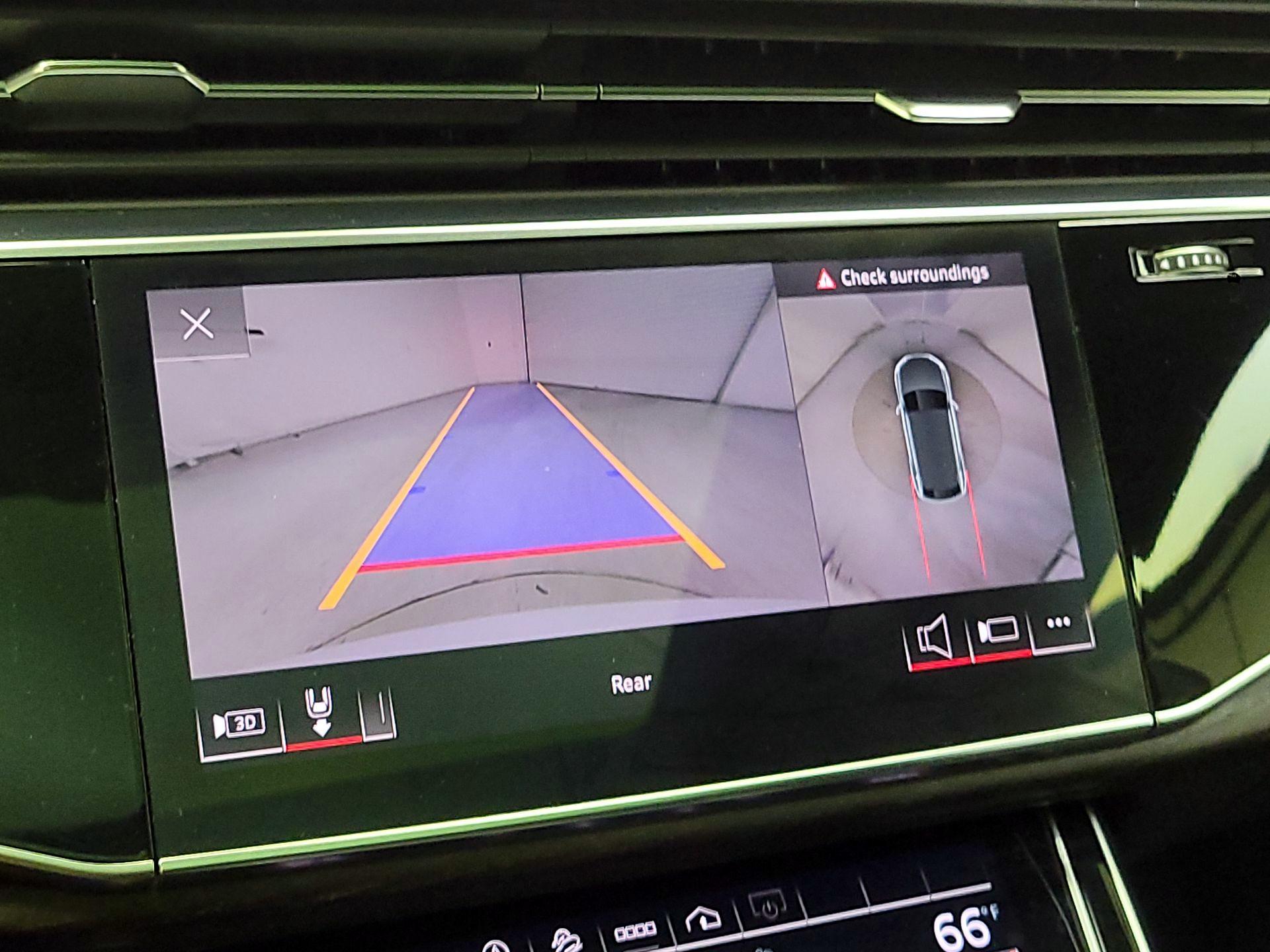 Thumbnail: 2021 Audi Q8 - 15