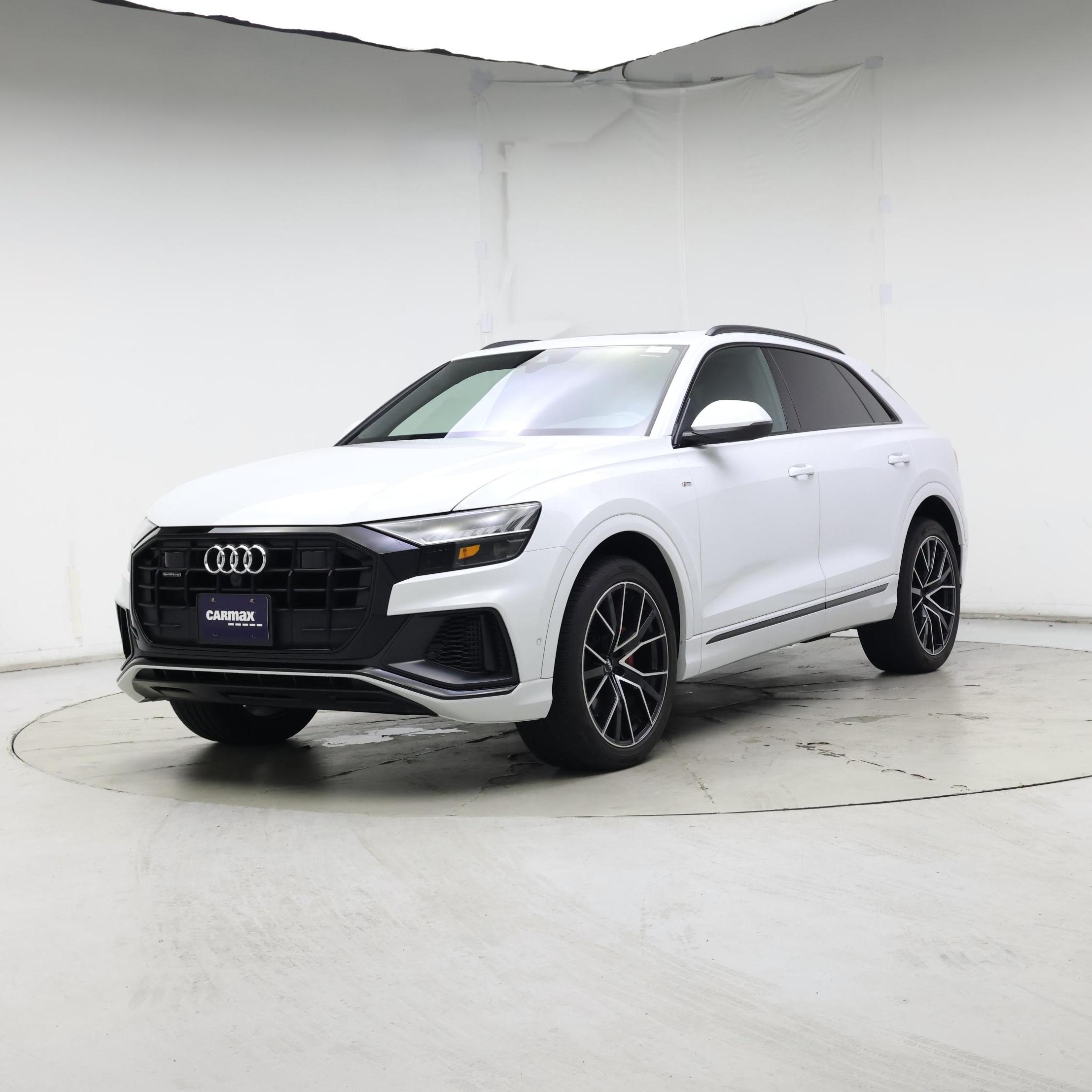 Thumbnail: 2021 Audi Q8 - 4