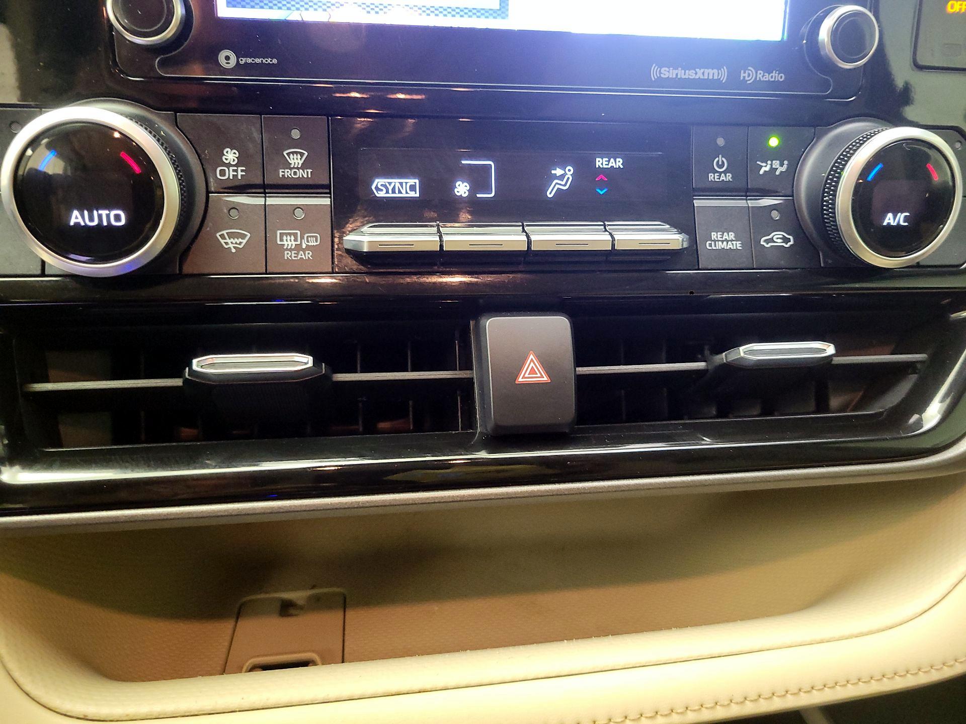 Thumbnail: 2021 Toyota Highlander - 16