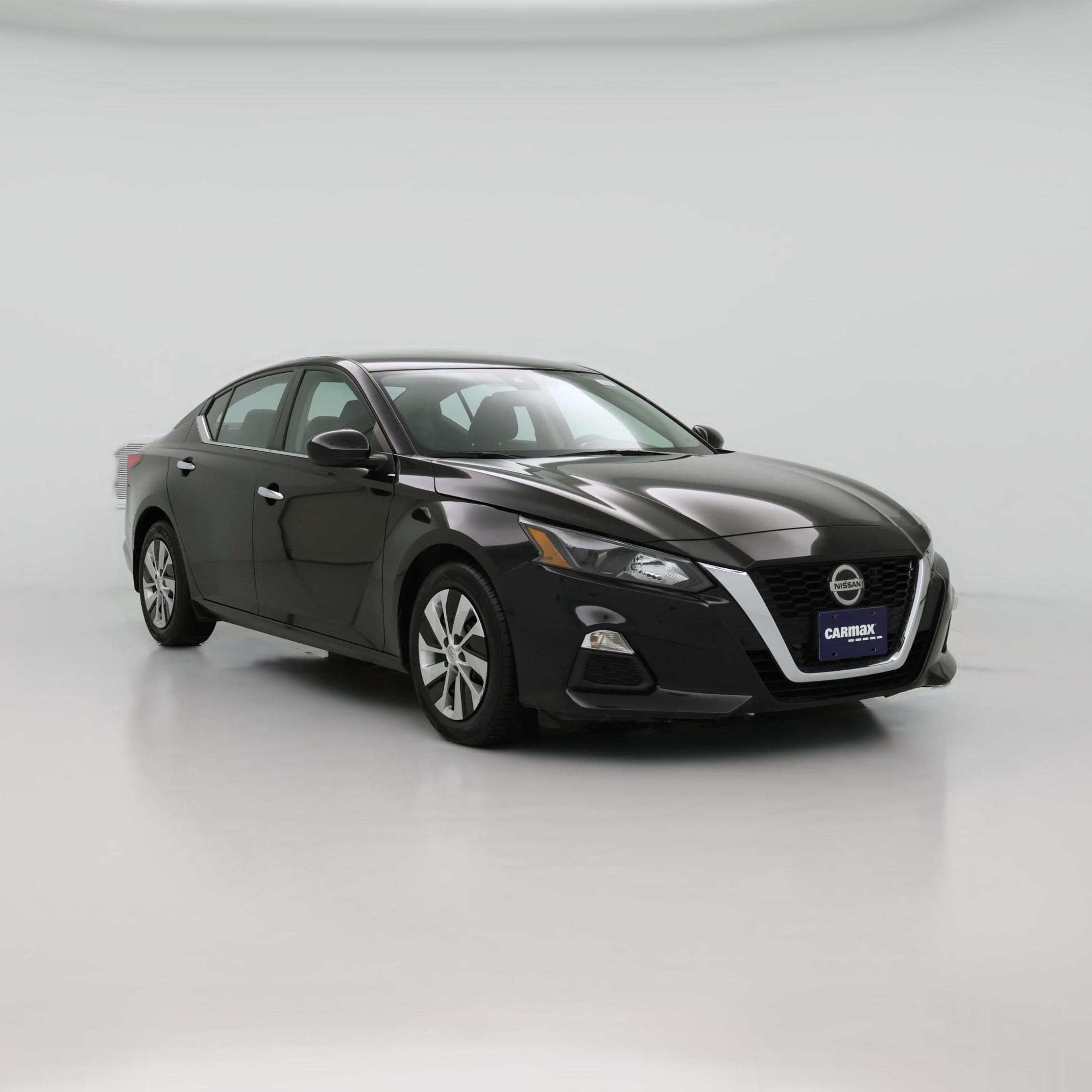 Thumbnail: 2022 Nissan Altima - 1