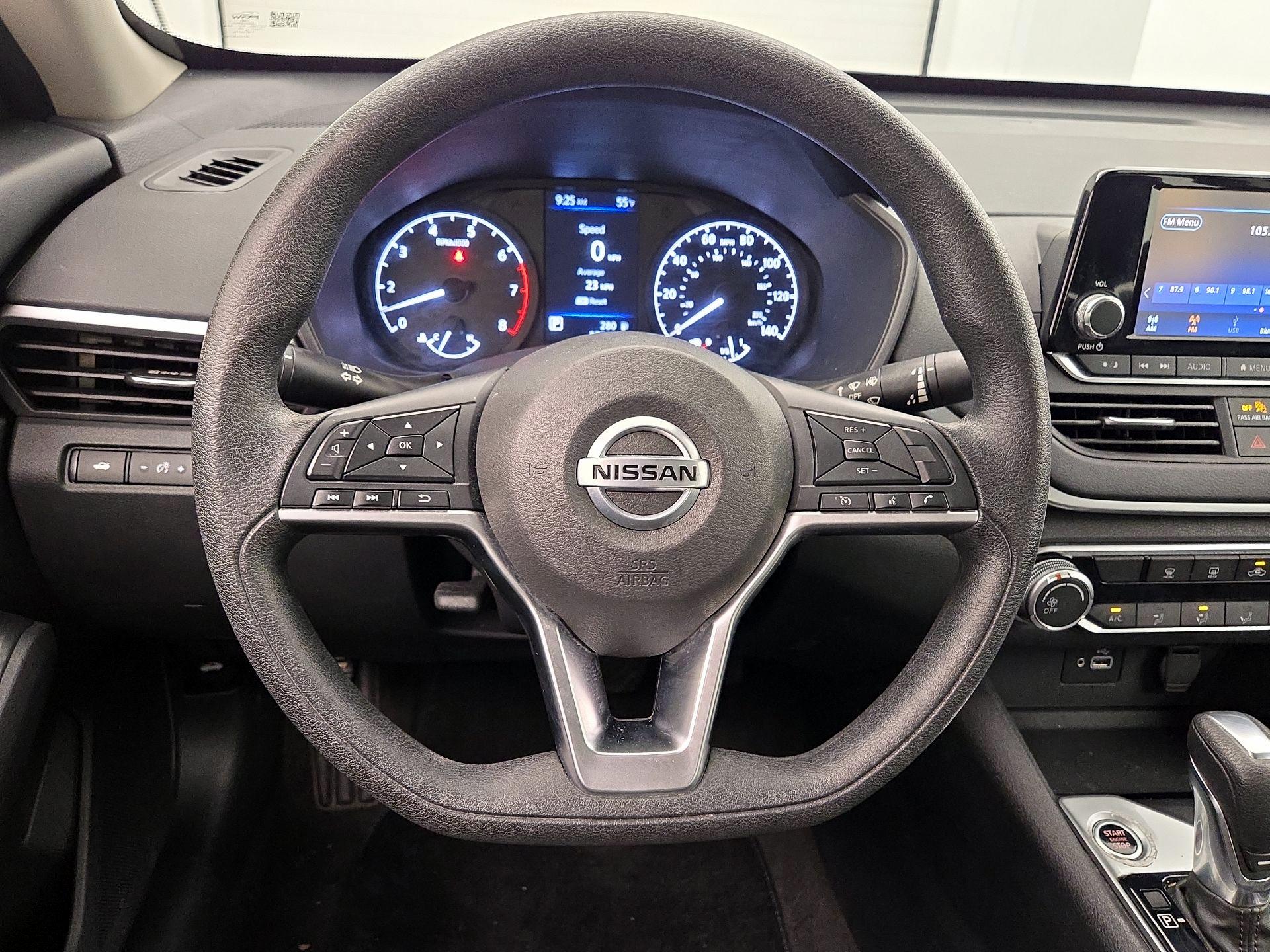 Thumbnail: 2022 Nissan Altima - 10