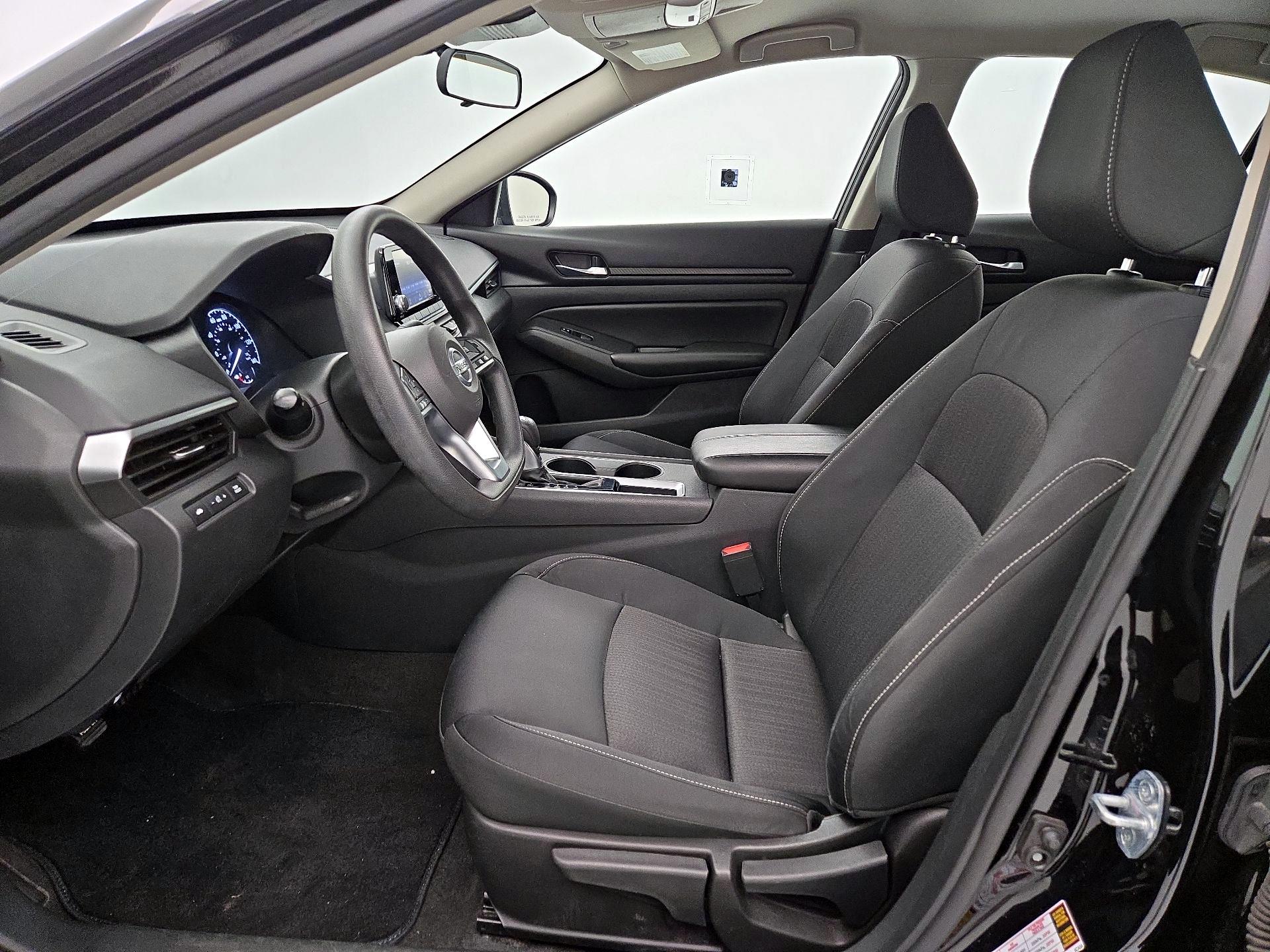 Thumbnail: 2022 Nissan Altima - 11