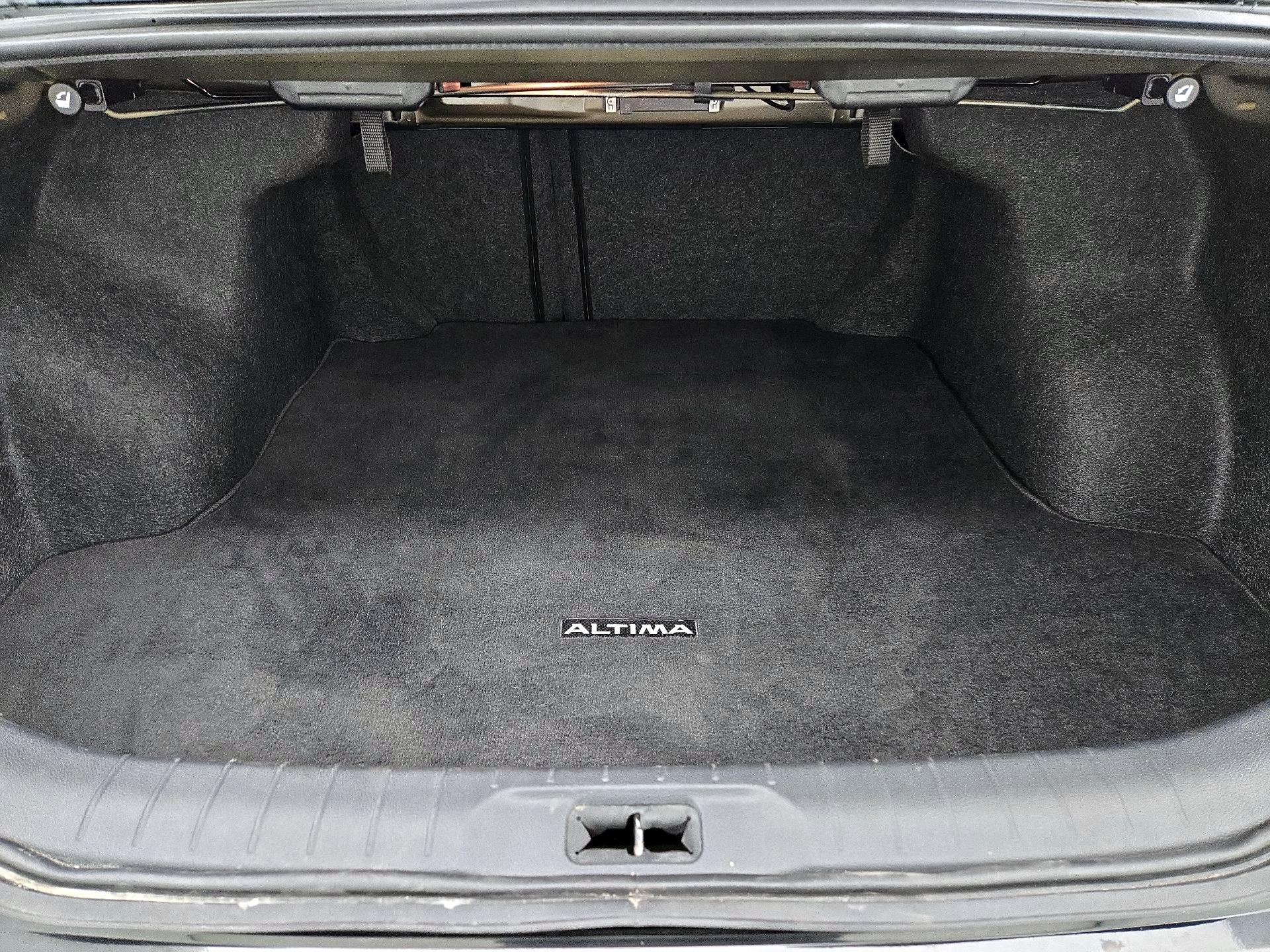 Thumbnail: 2022 Nissan Altima - 20