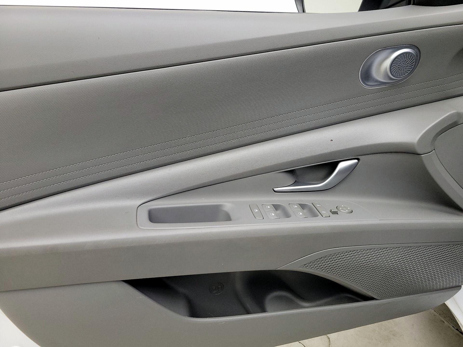 Thumbnail: 2024 Hyundai Elantra - 12