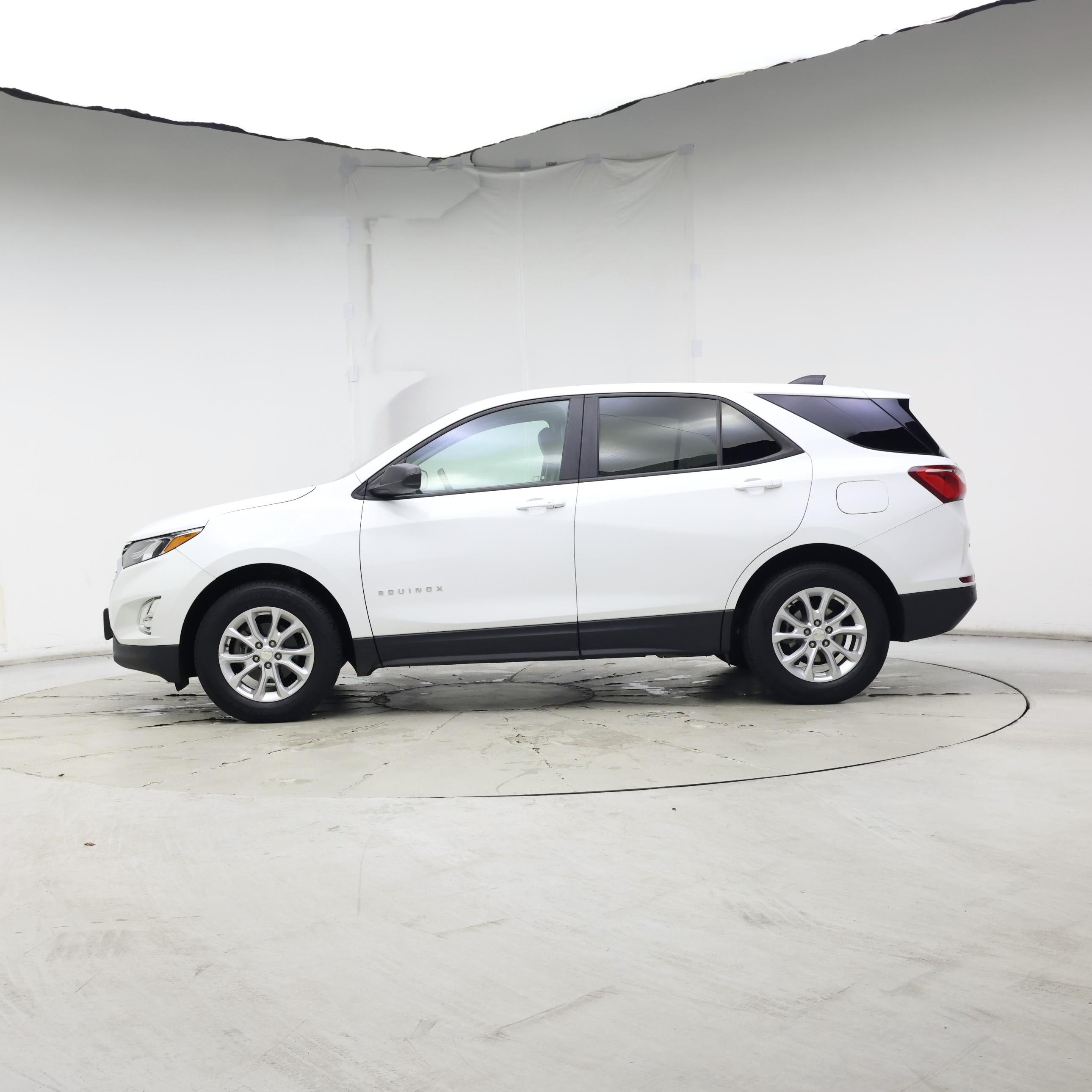 Thumbnail: 2020 Chevrolet Equinox - 3