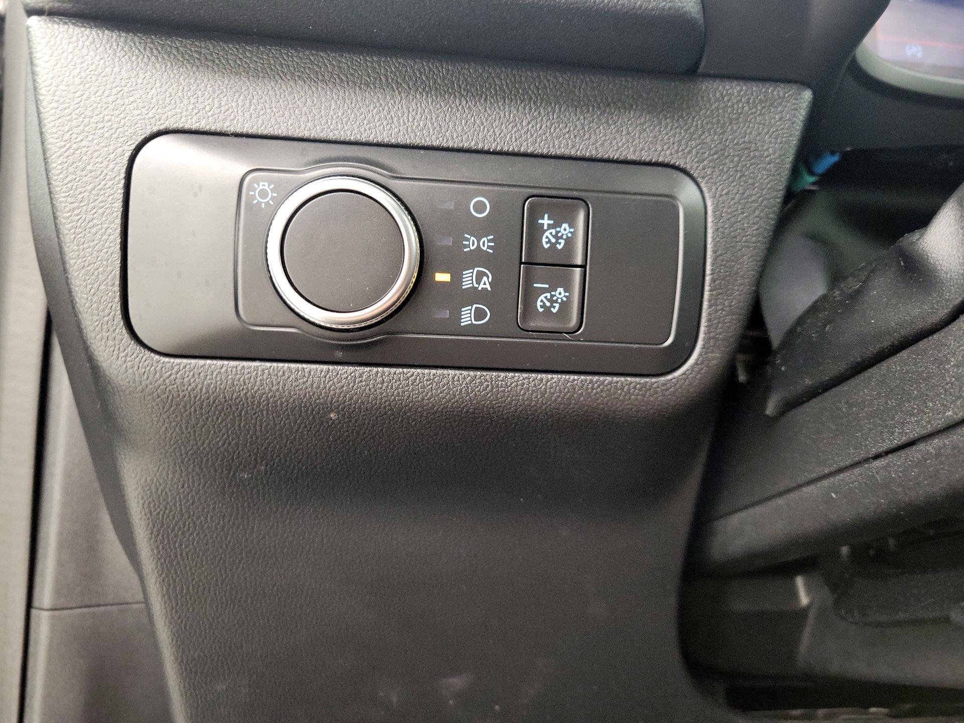 Thumbnail: 2021 Ford Escape - 13