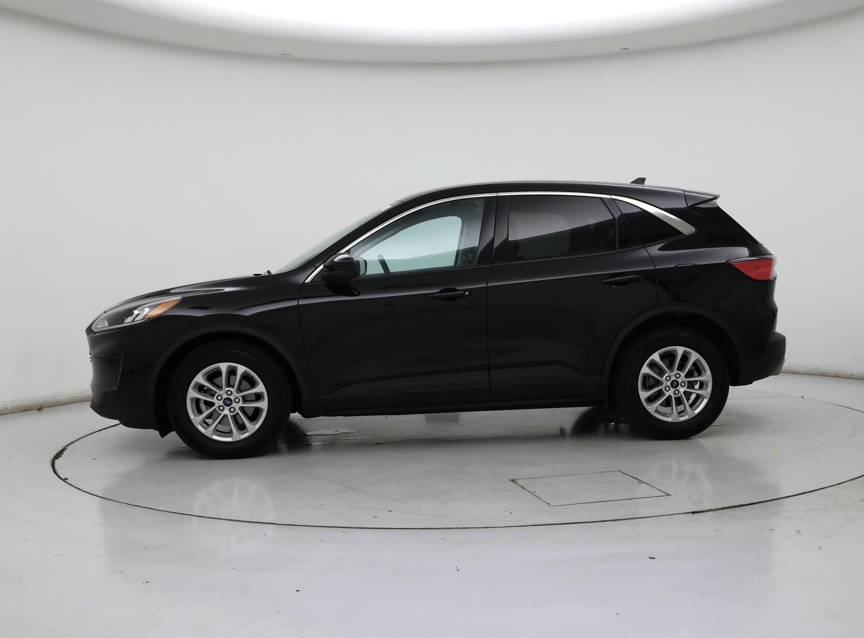 Thumbnail: 2021 Ford Escape - 3