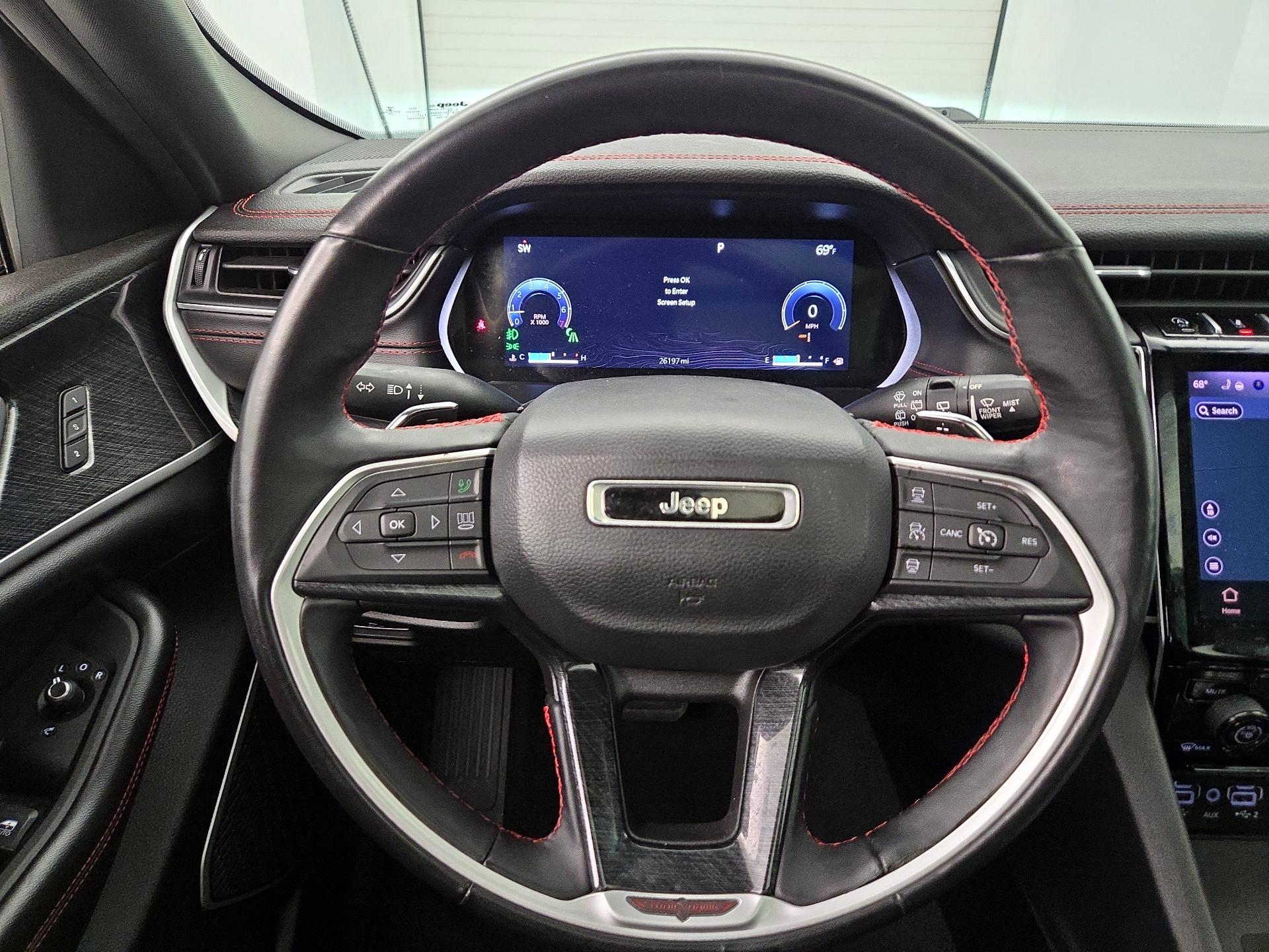 Thumbnail: 2022 Jeep Grand Cherokee - 10