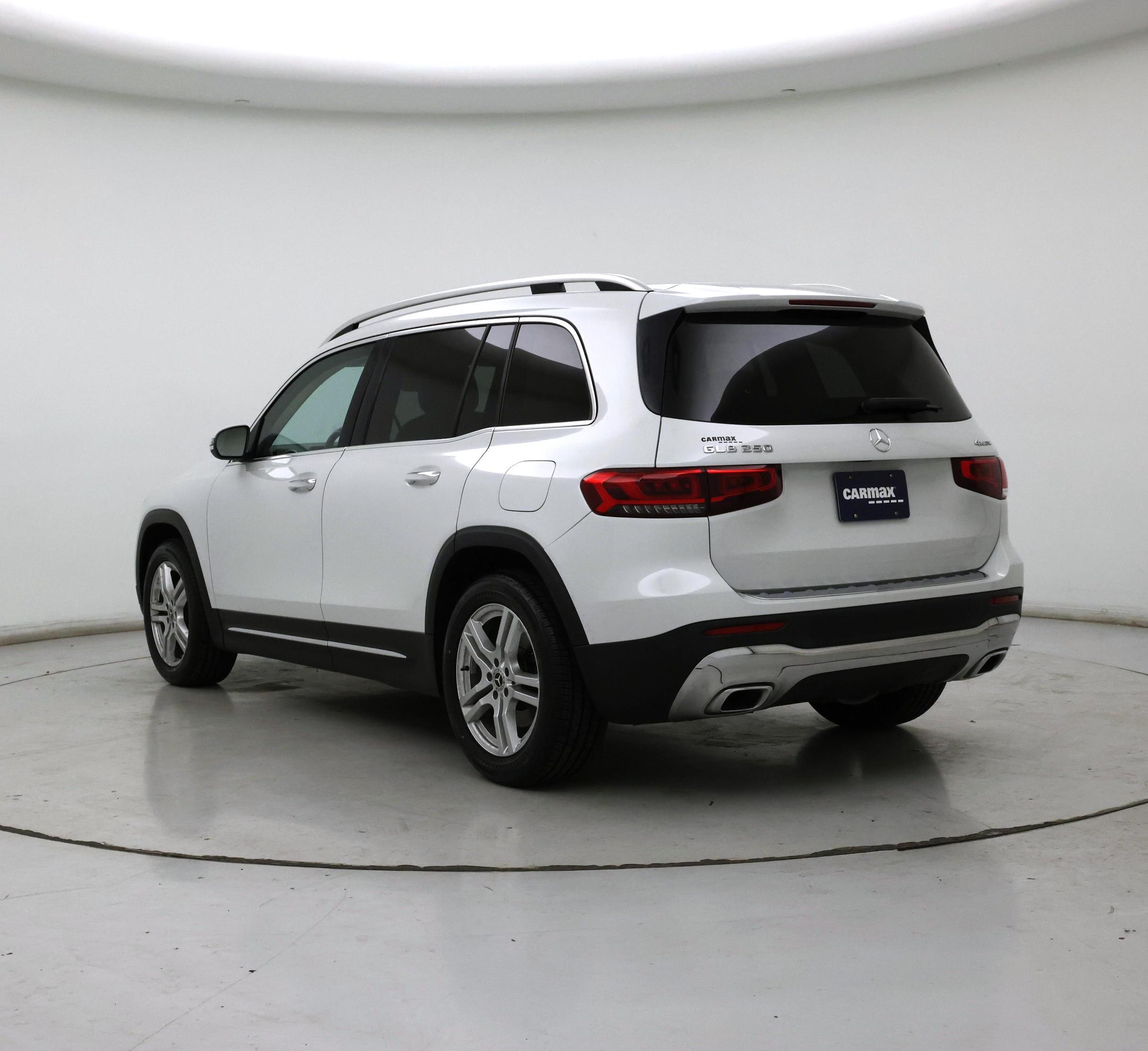 Thumbnail: 2021 Mercedes-Benz GLB - 2