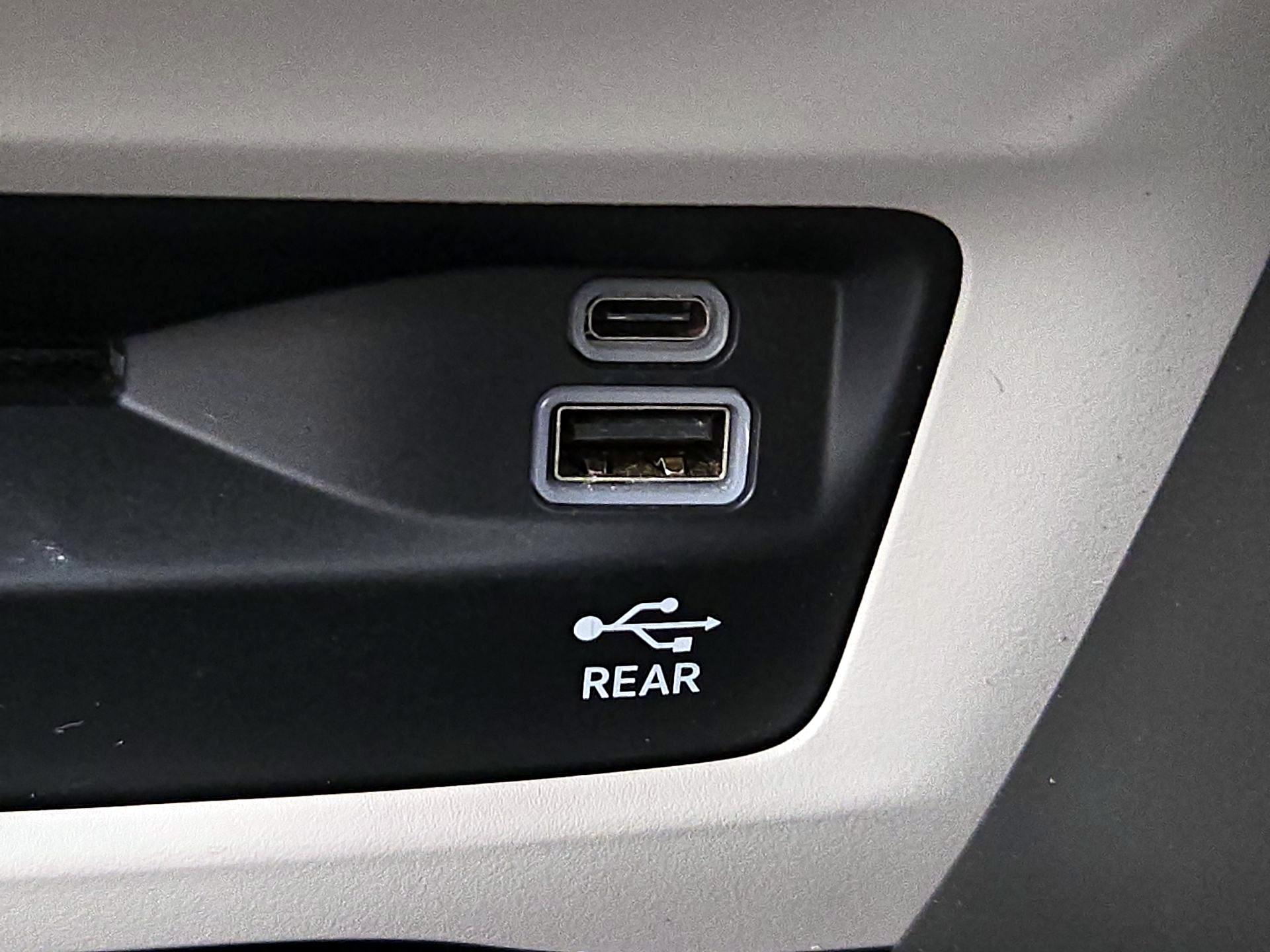 Thumbnail: 2022 Chrysler Pacifica - 19