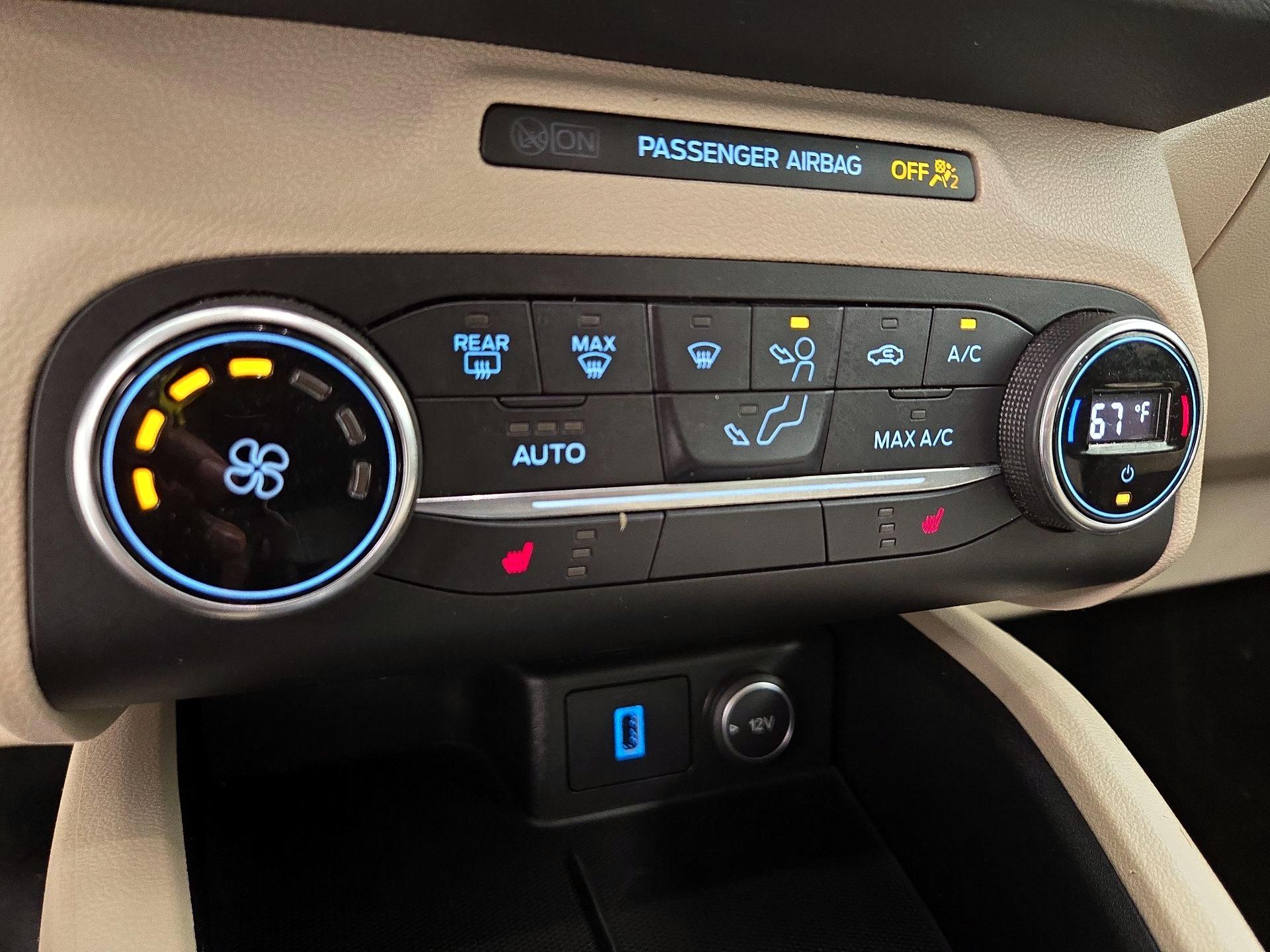 Thumbnail: 2020 Ford Escape - 16