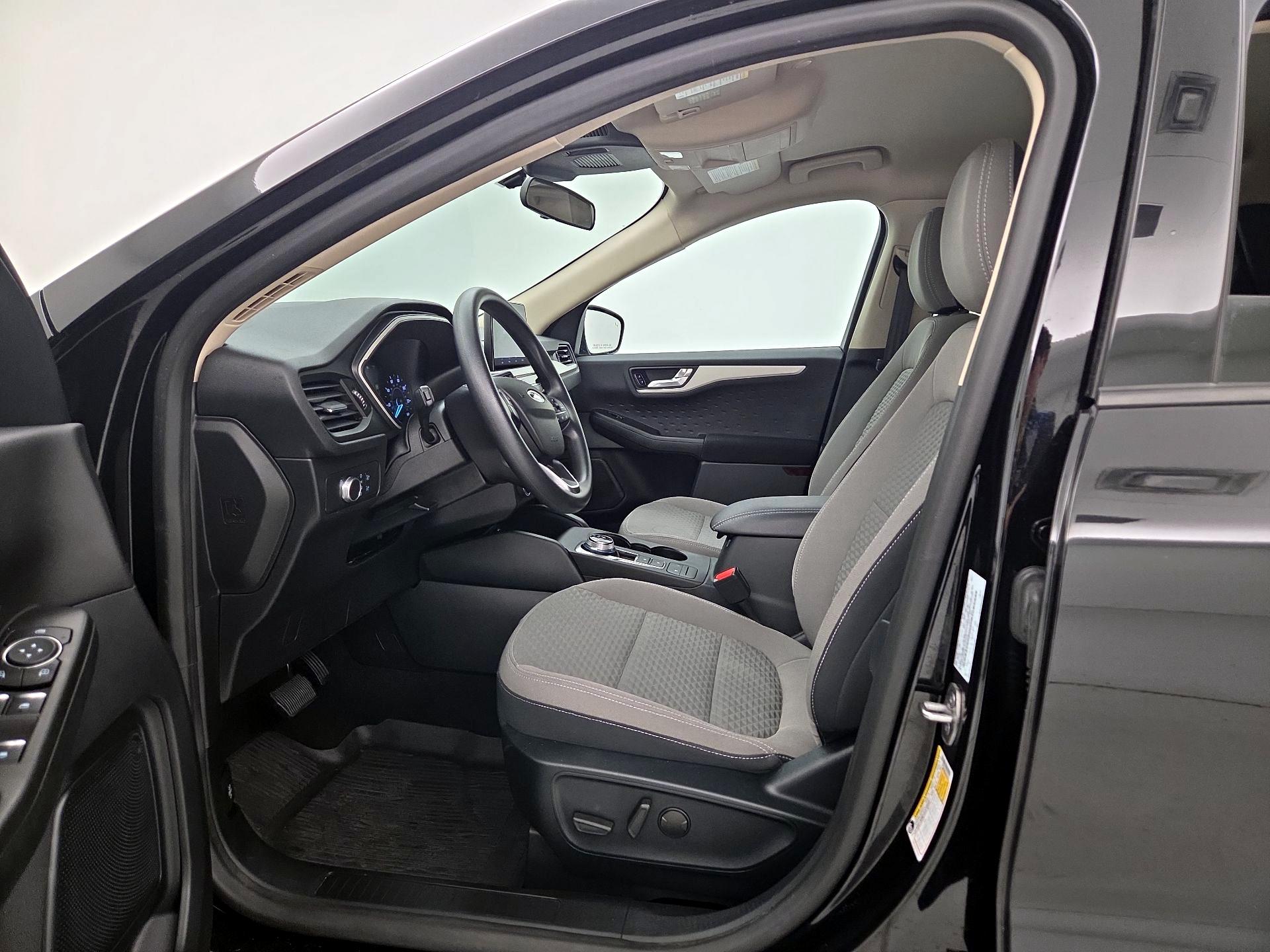 Thumbnail: 2020 Ford Escape - 11