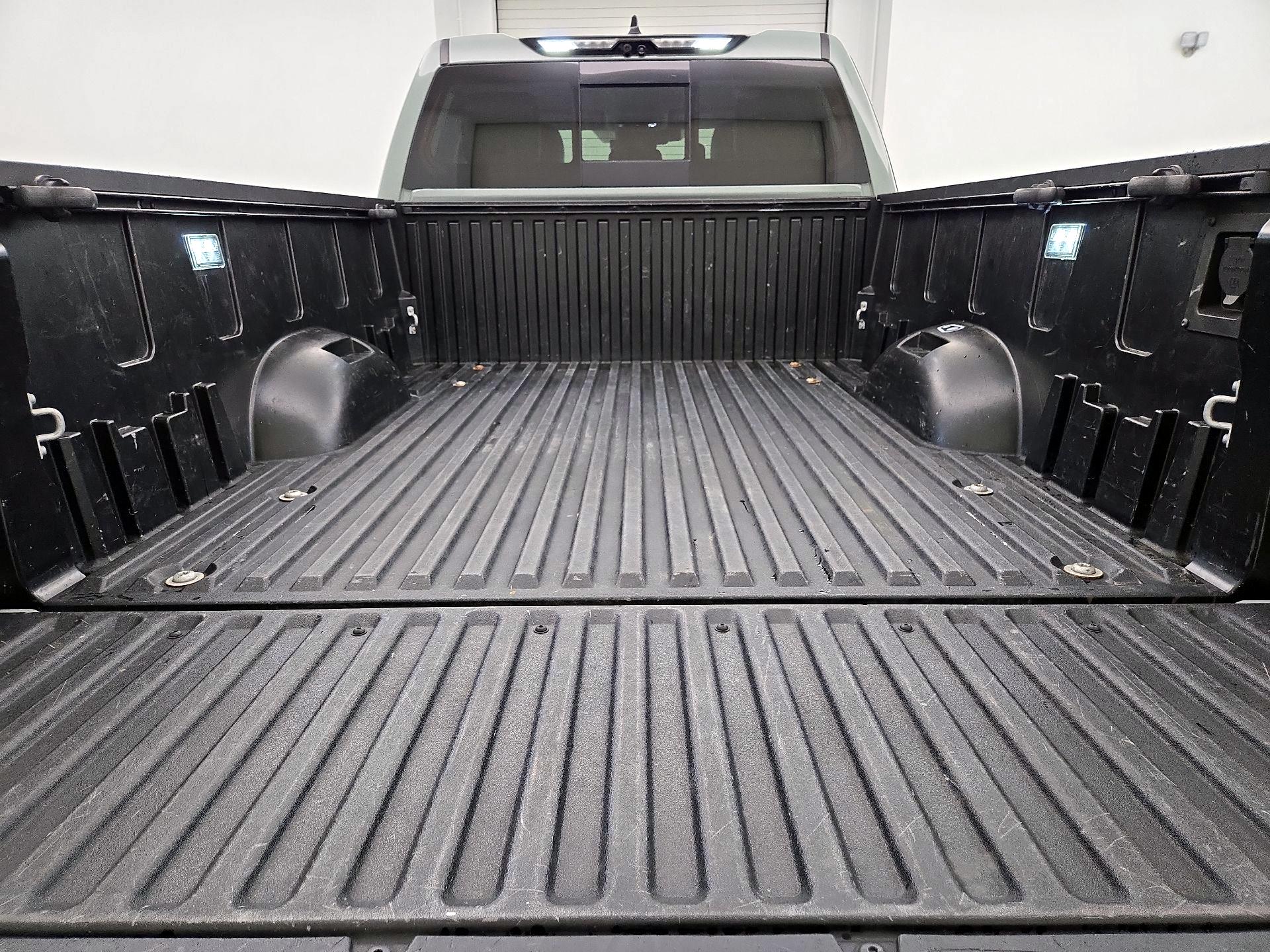 Thumbnail: 2022 Toyota Tundra - 20