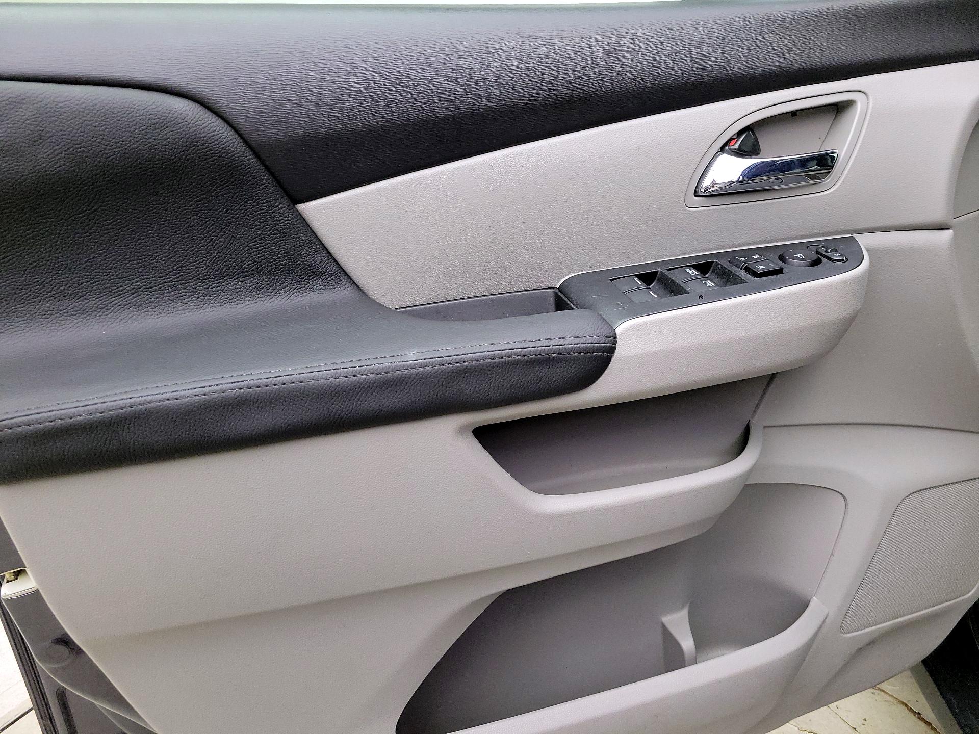 Thumbnail: 2016 Honda Odyssey - 12