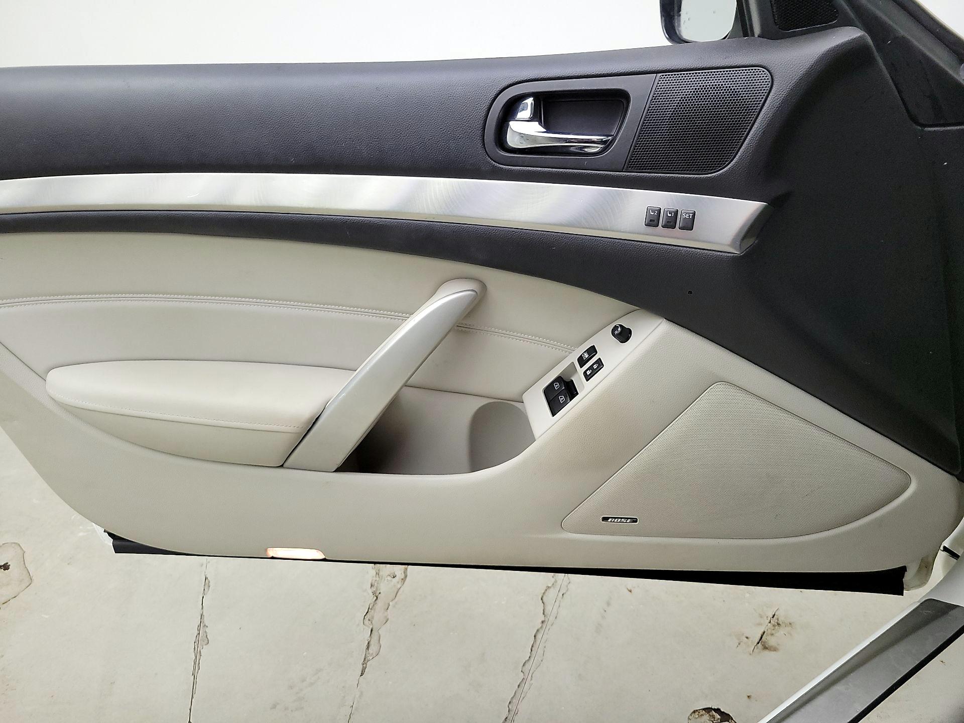 Thumbnail: 2014 INFINITI Q60 - 12