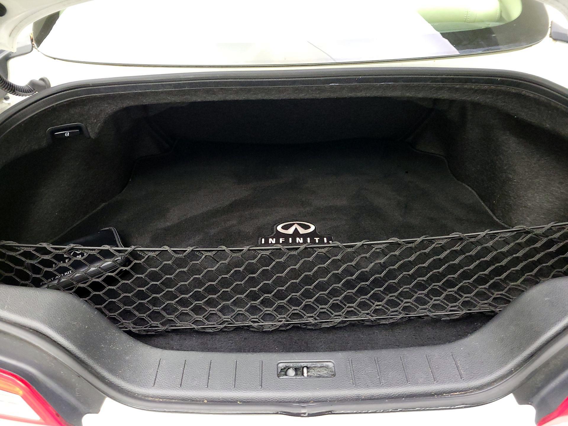 Thumbnail: 2014 INFINITI Q60 - 19