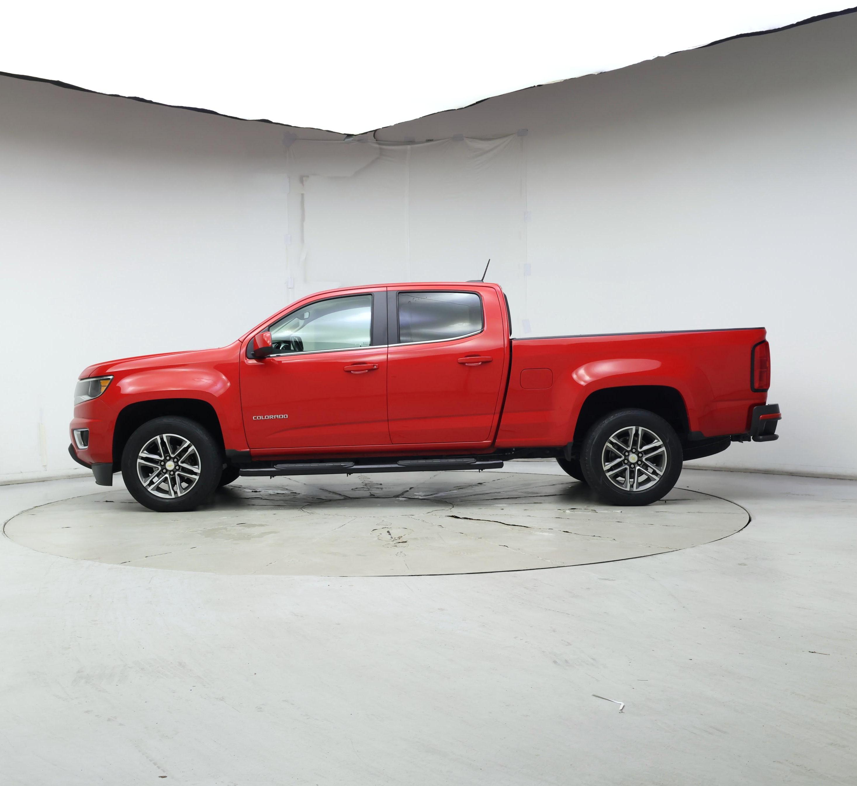 Thumbnail: 2020 Chevrolet Colorado - 3