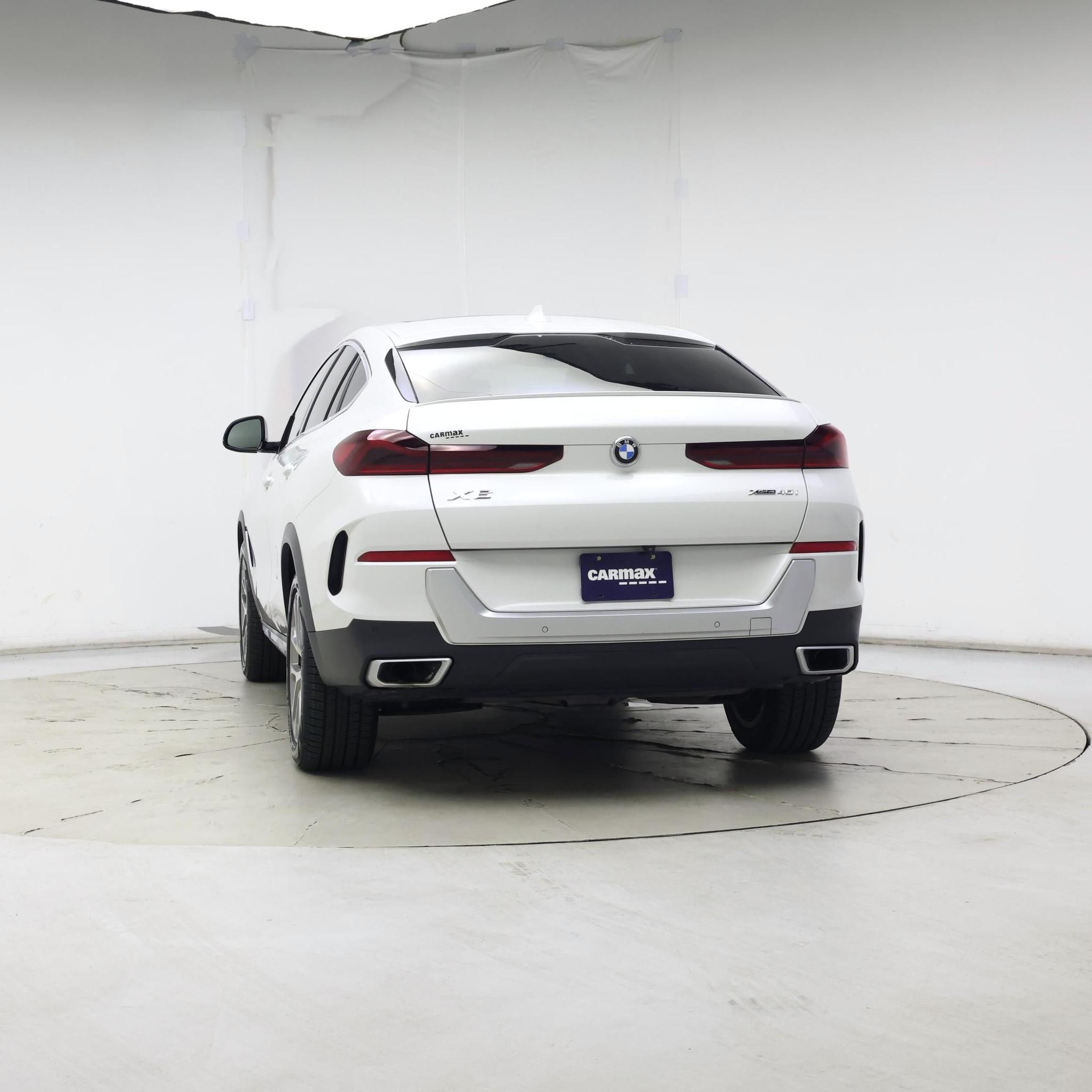 Thumbnail: 2021 BMW X6 - 6
