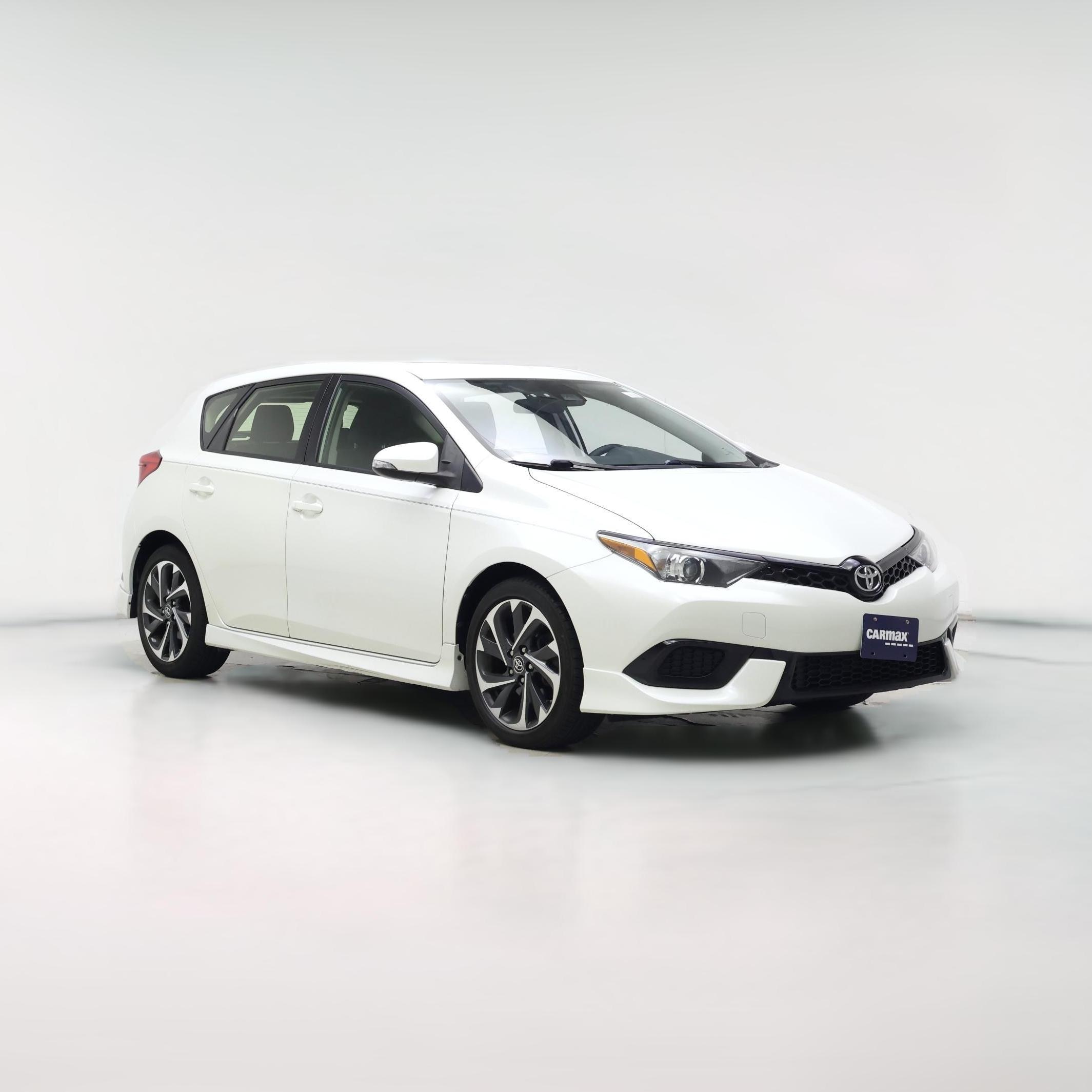Thumbnail: 2017 Toyota Corolla iM - 1