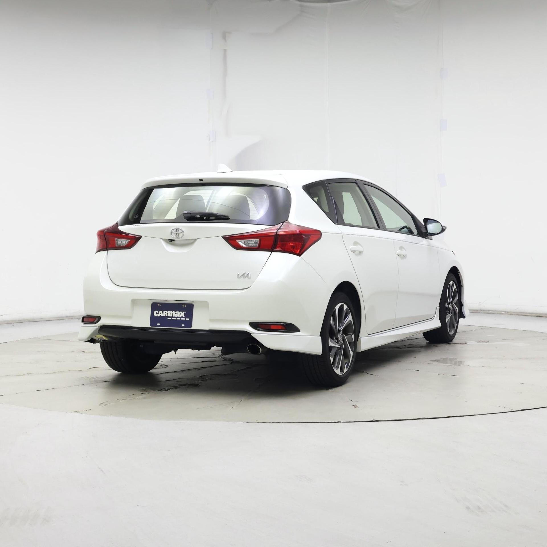 Thumbnail: 2017 Toyota Corolla iM - 8
