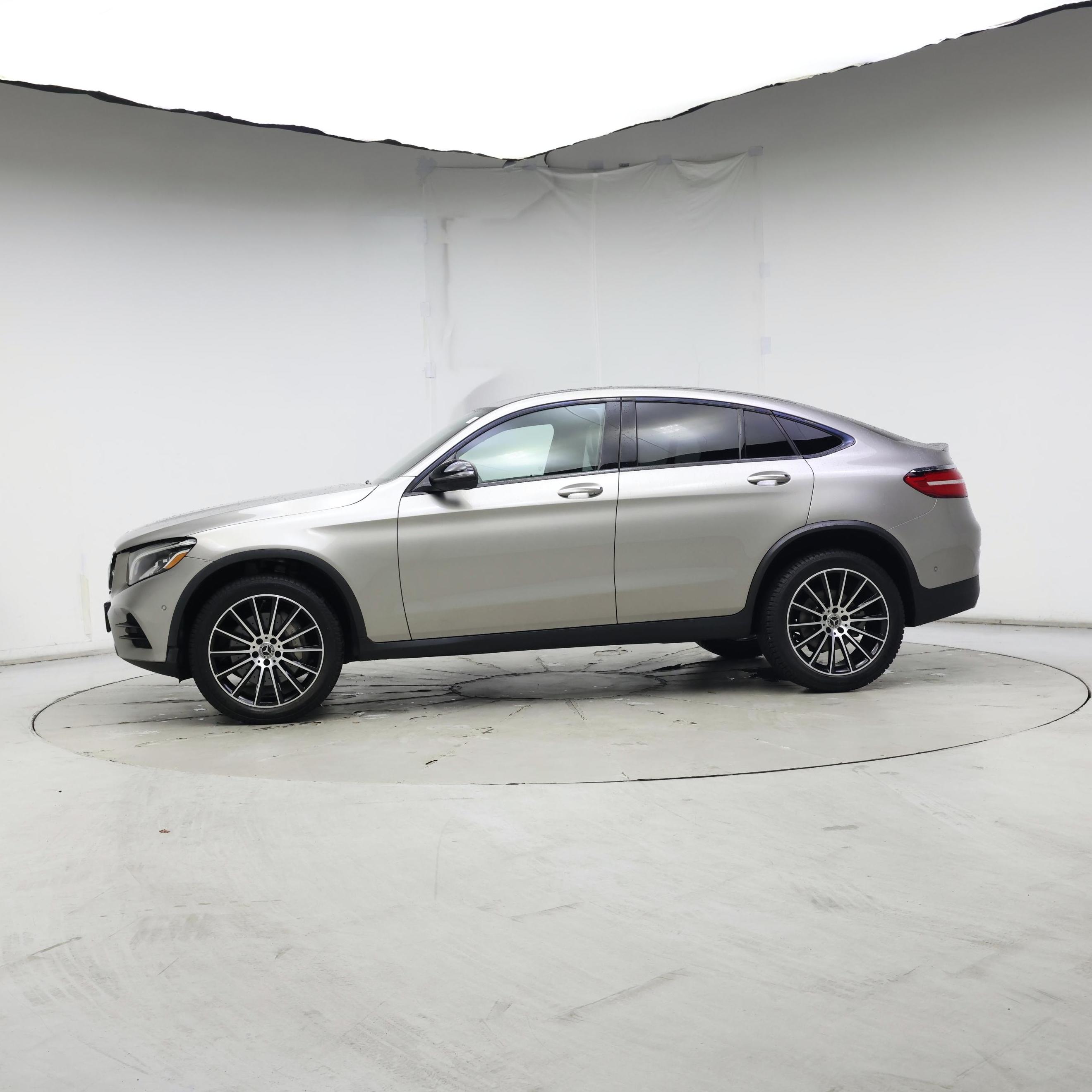 Thumbnail: 2019 Mercedes-Benz GLC - 3