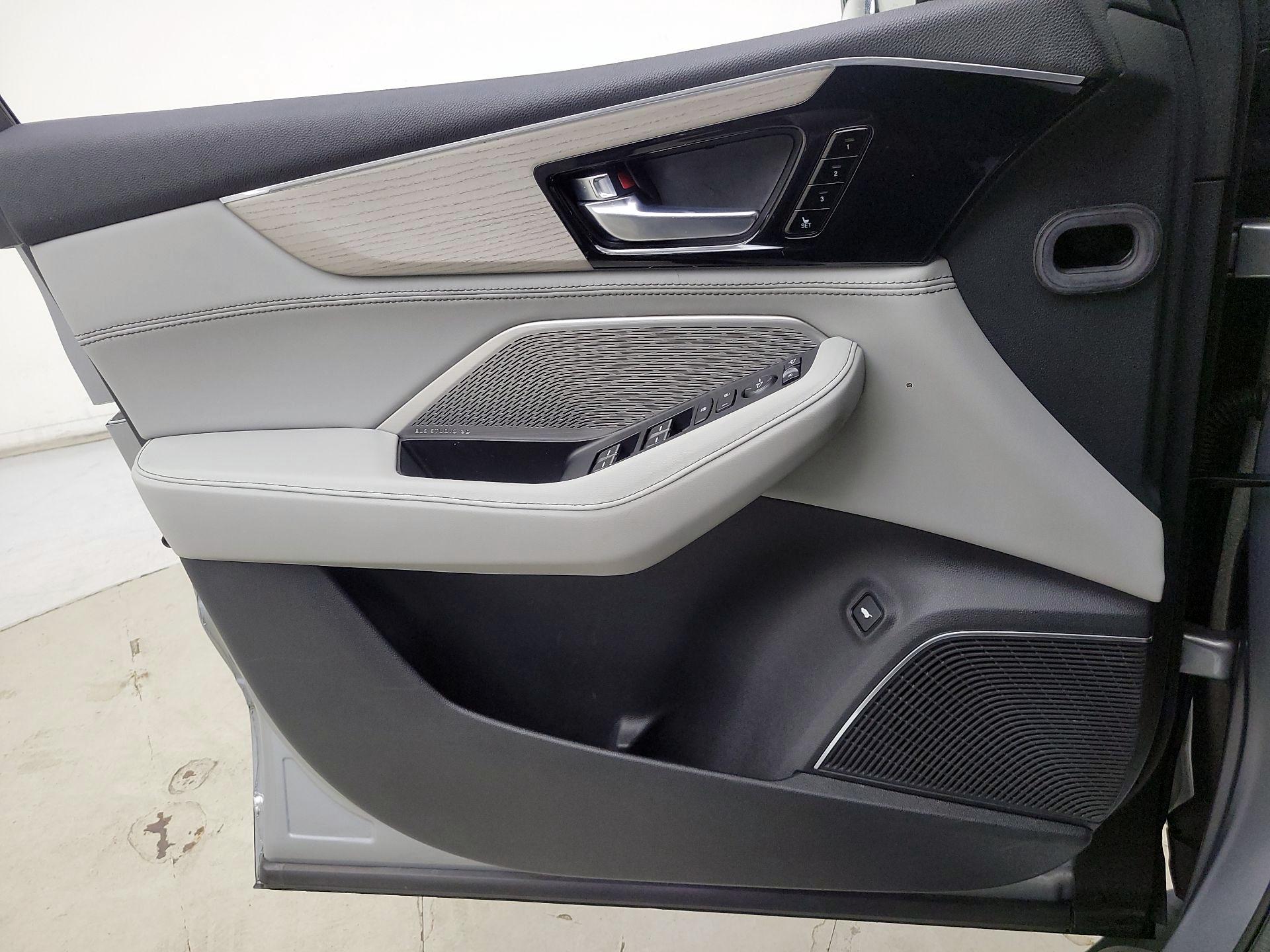 Thumbnail: 2023 Acura MDX - 12