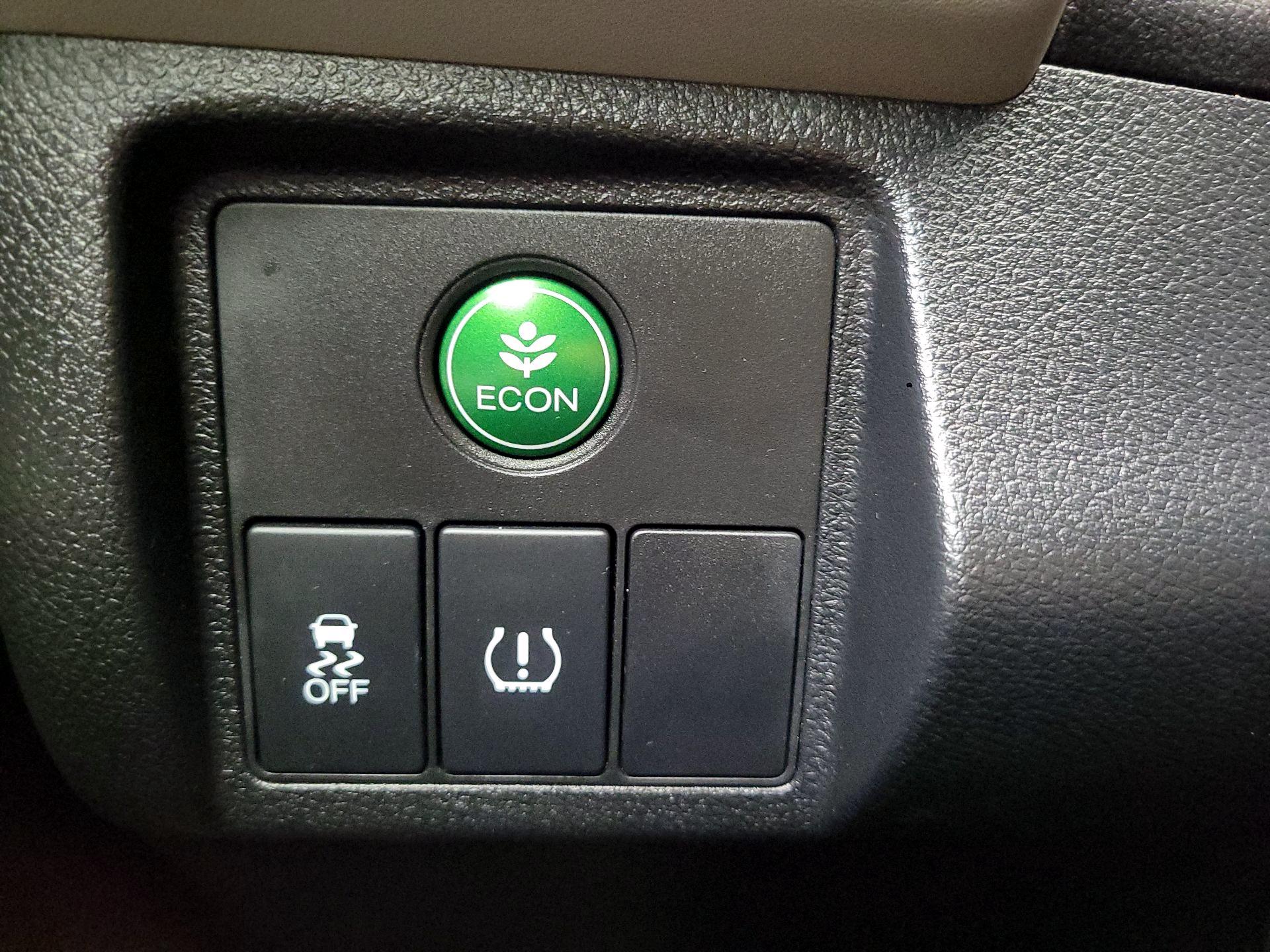 Thumbnail: 2016 Honda HR-V - 13