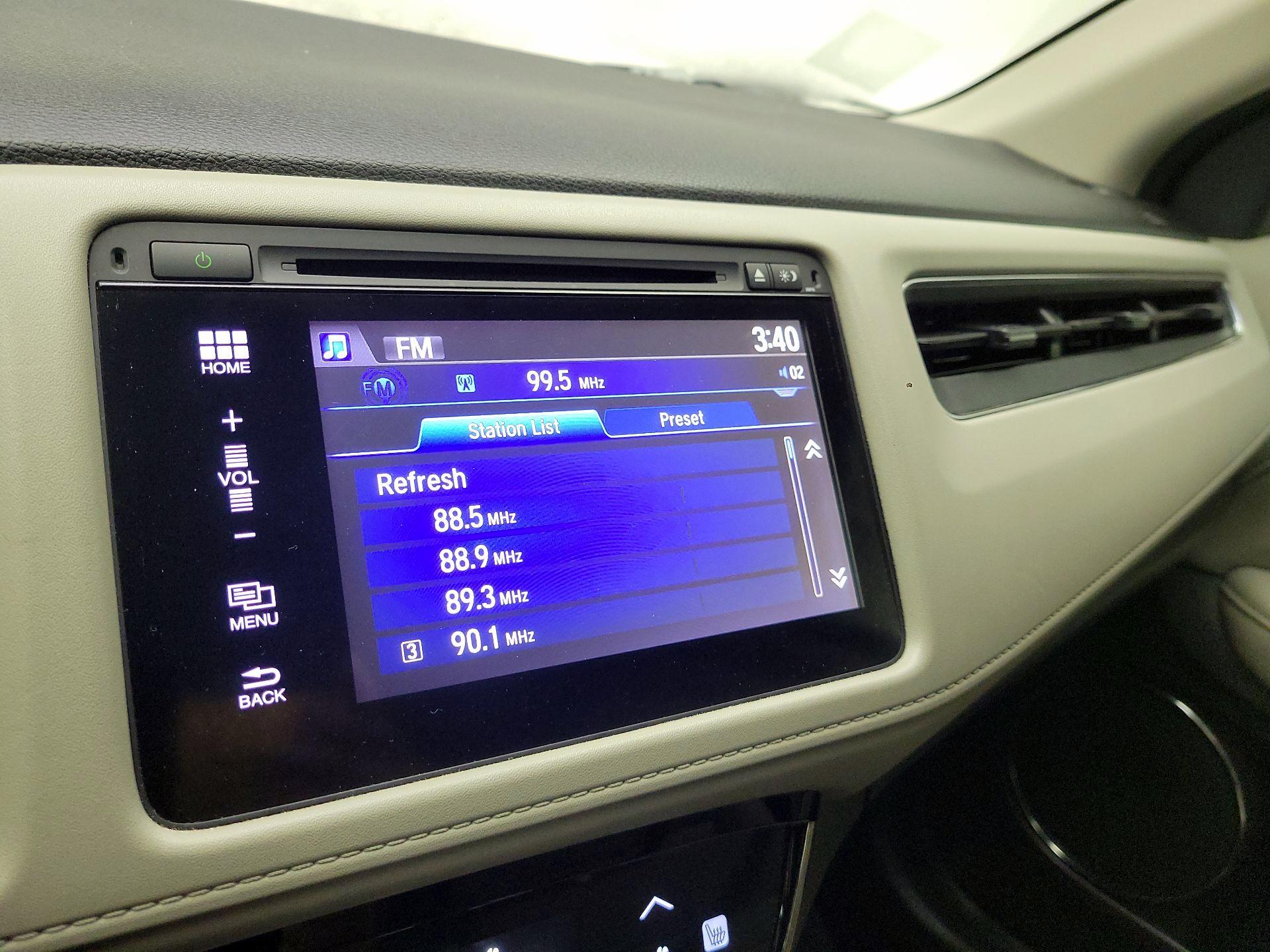 Thumbnail: 2016 Honda HR-V - 16