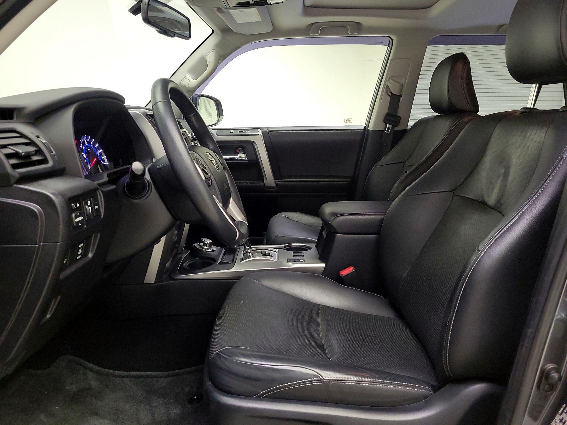 Thumbnail: 2016 Toyota 4Runner - 11
