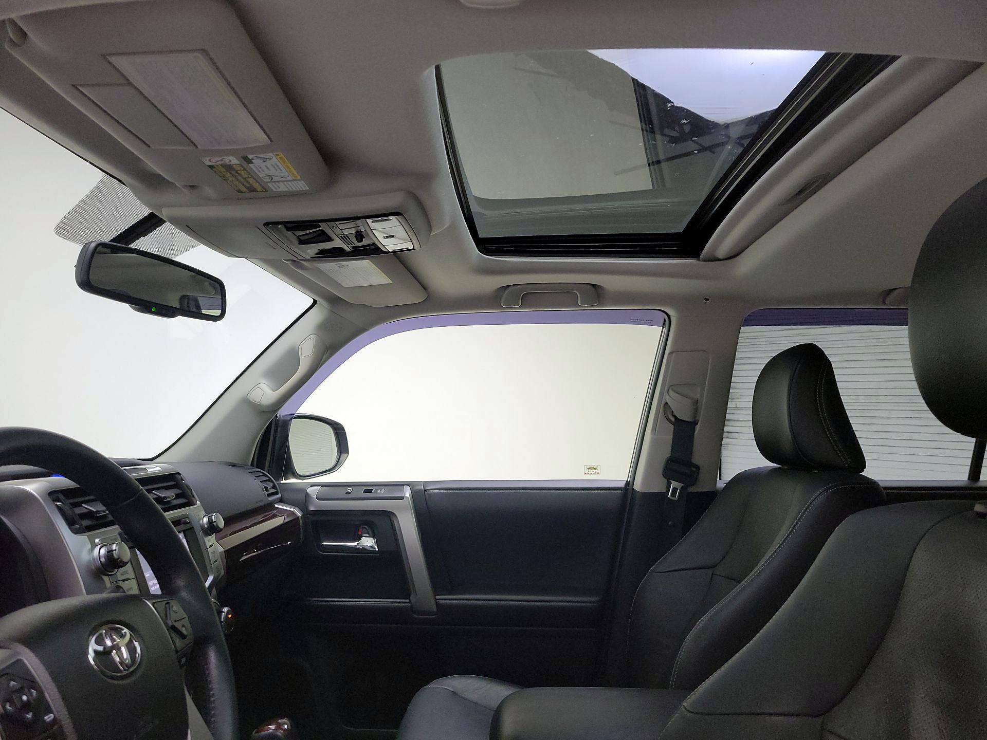 Thumbnail: 2016 Toyota 4Runner - 20
