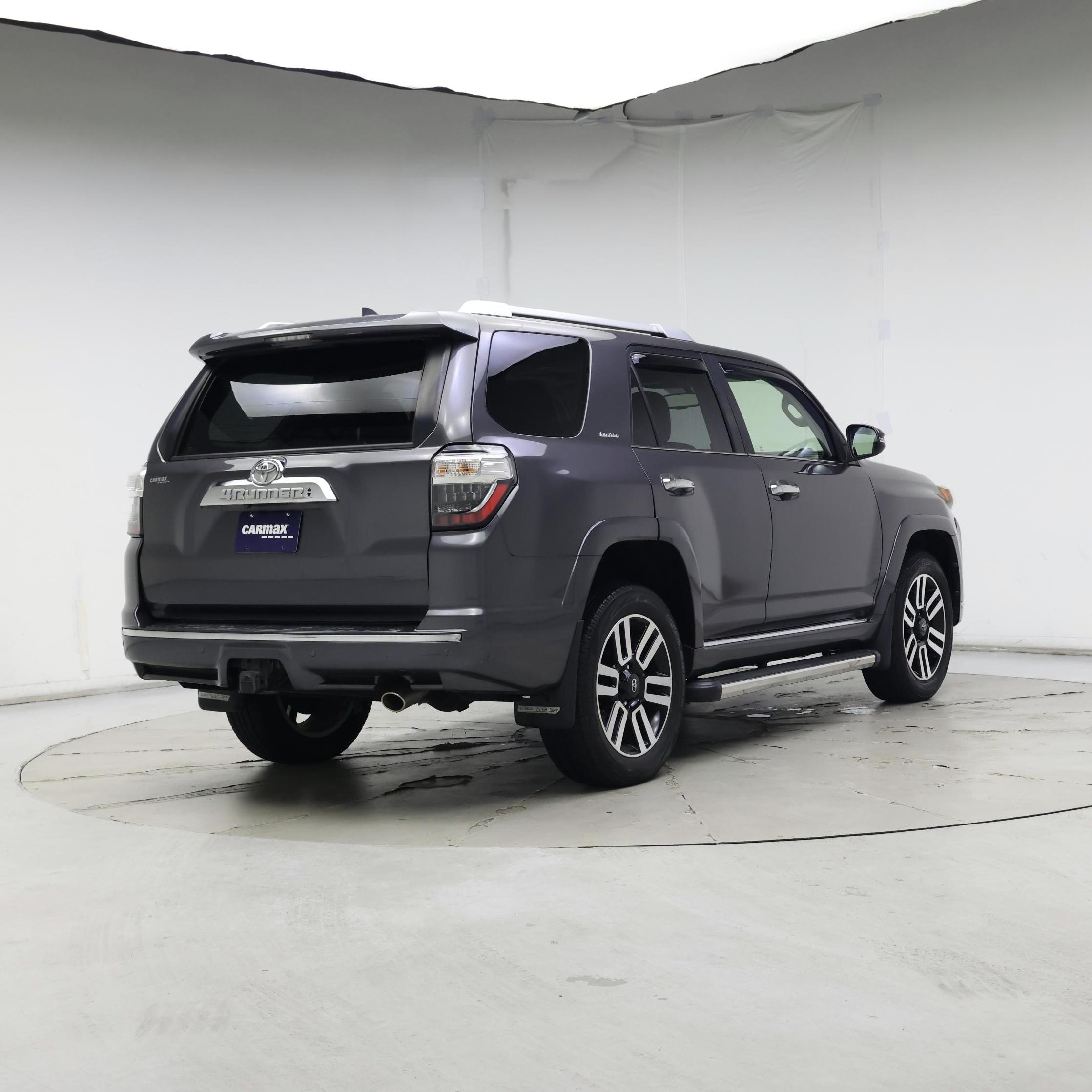 Thumbnail: 2016 Toyota 4Runner - 8