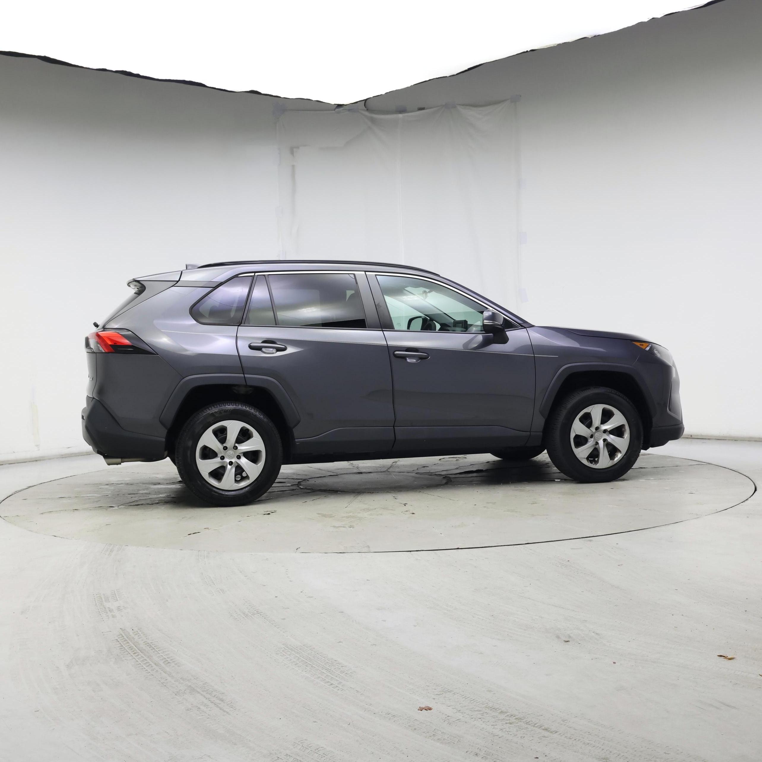 Thumbnail: 2020 Toyota RAV4 - 7