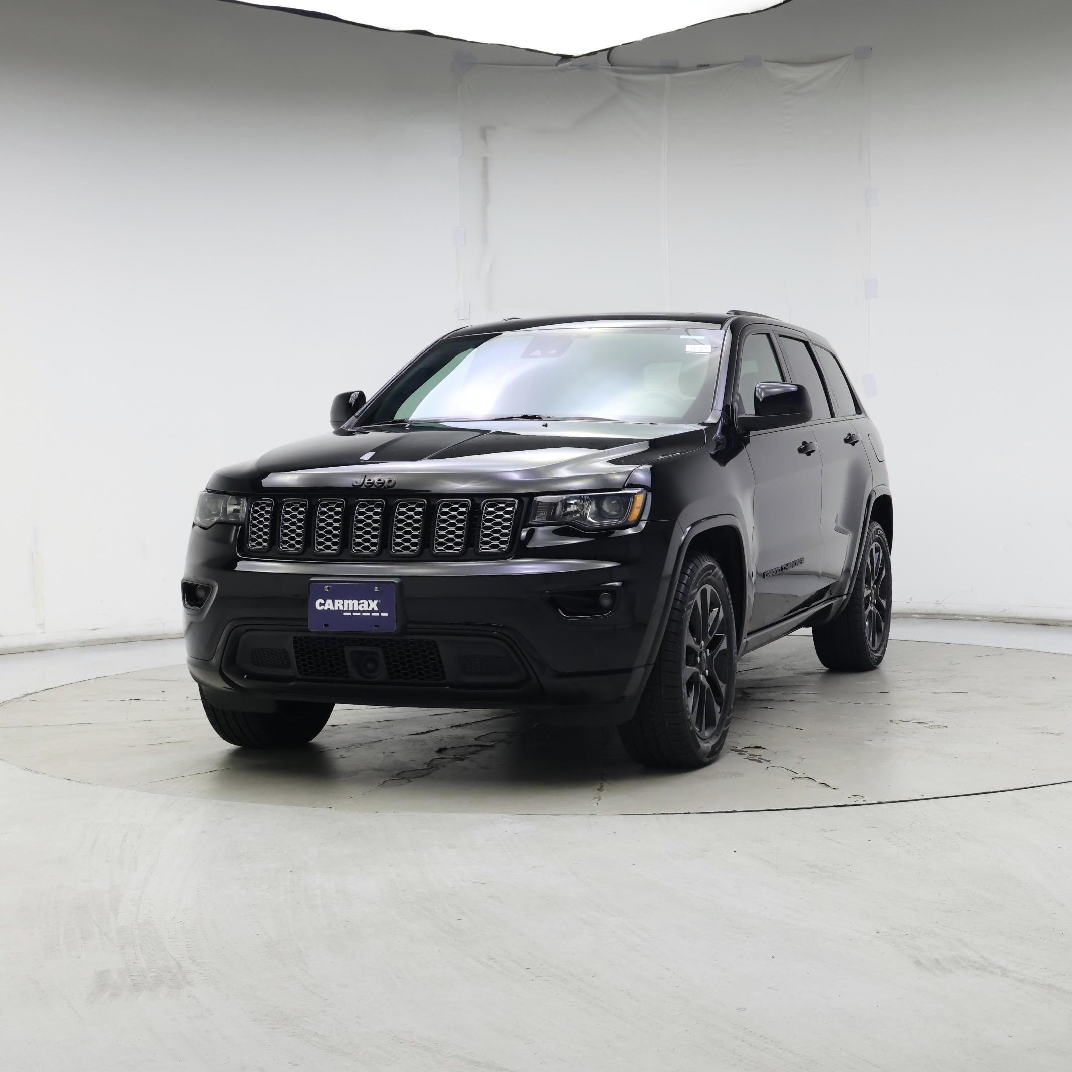 Thumbnail: 2020 Jeep Grand Cherokee - 4