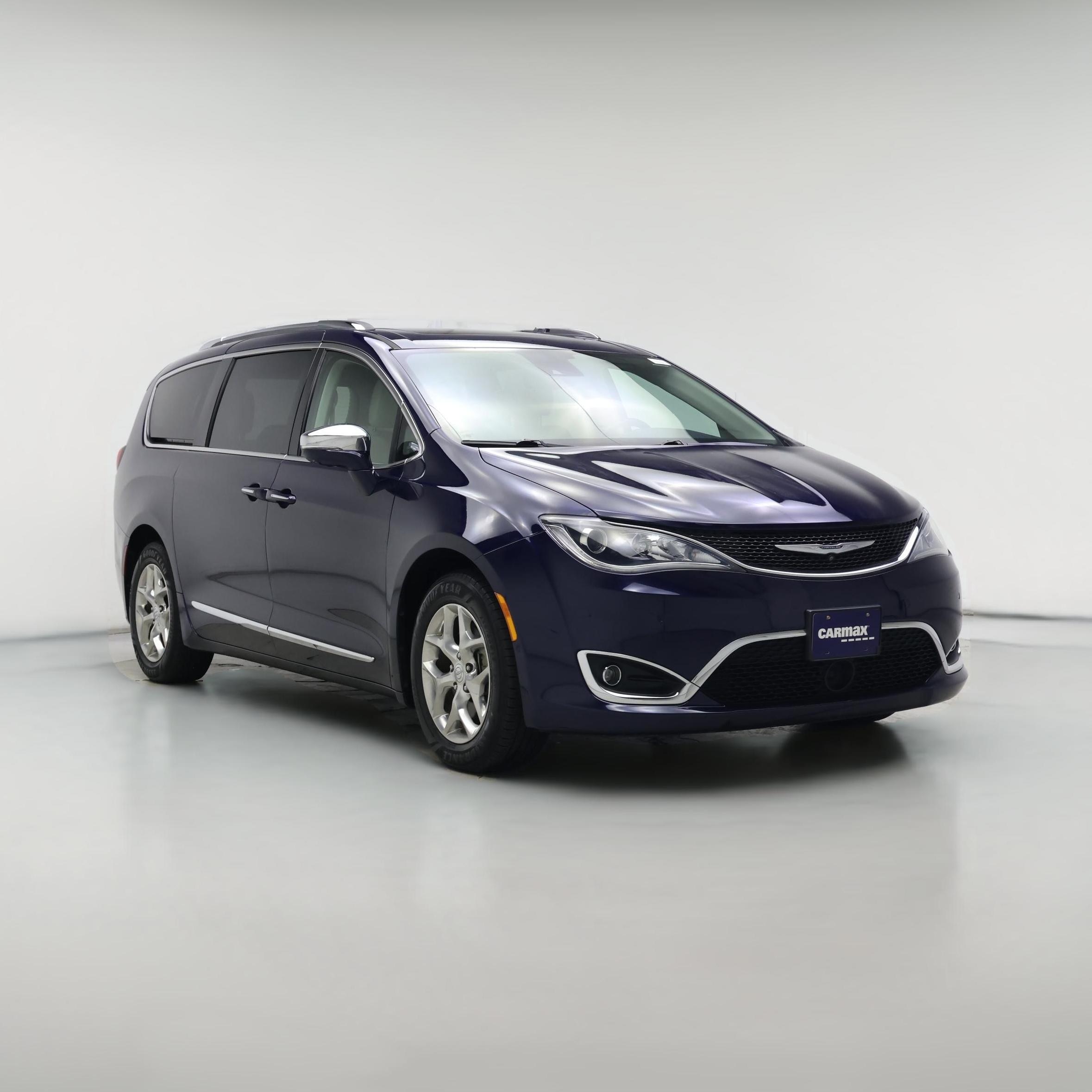 Thumbnail: 2018 Chrysler Pacifica - 1
