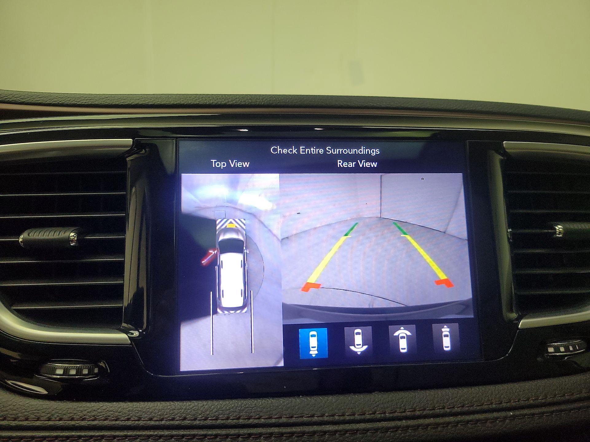 Thumbnail: 2018 Chrysler Pacifica - 14
