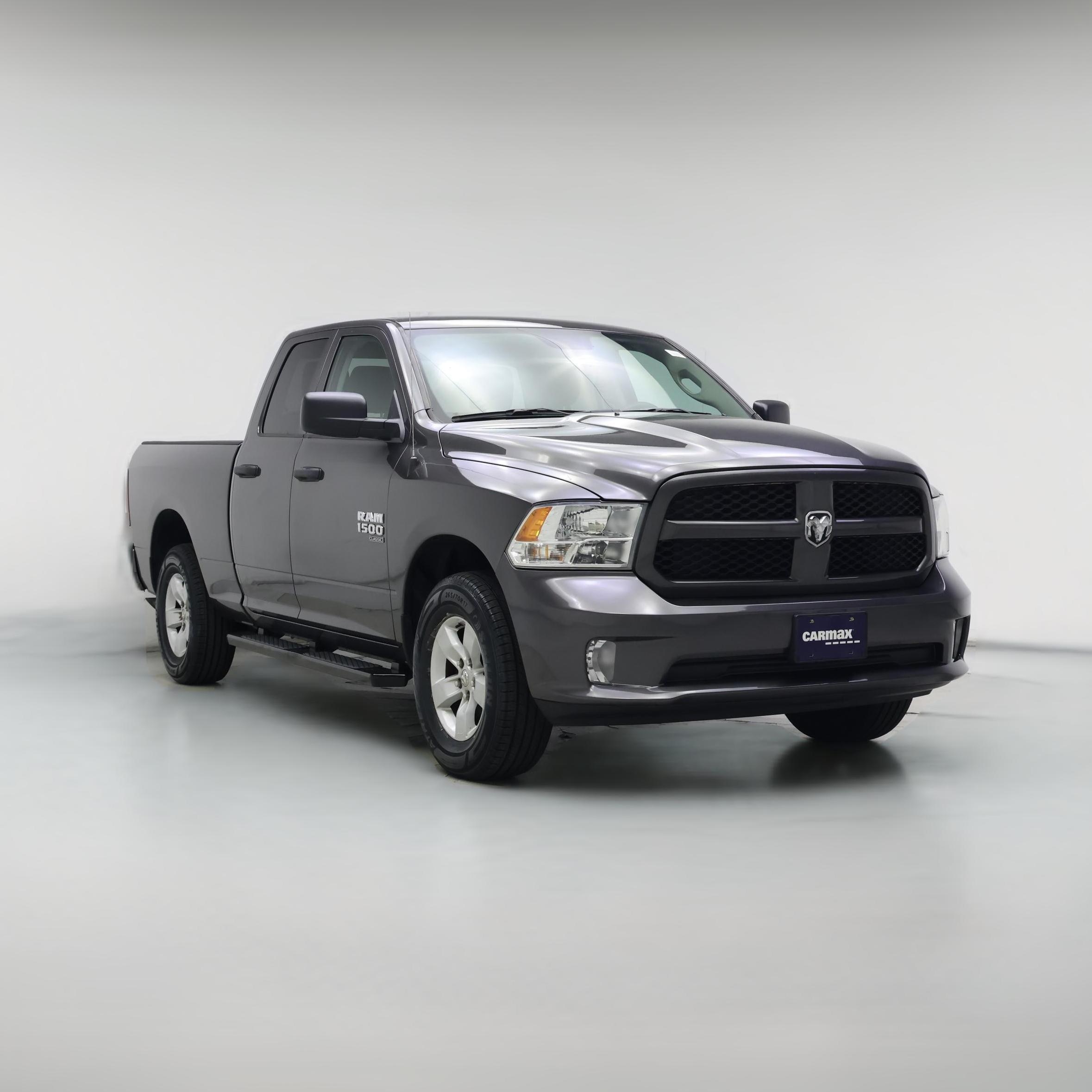 Thumbnail: 2019 RAM 1500 Classic - 1