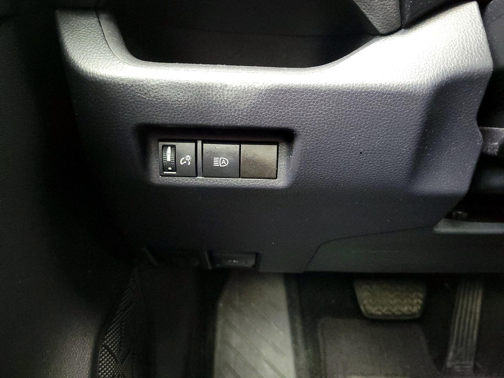 Thumbnail: 2021 Toyota RAV4 - 13