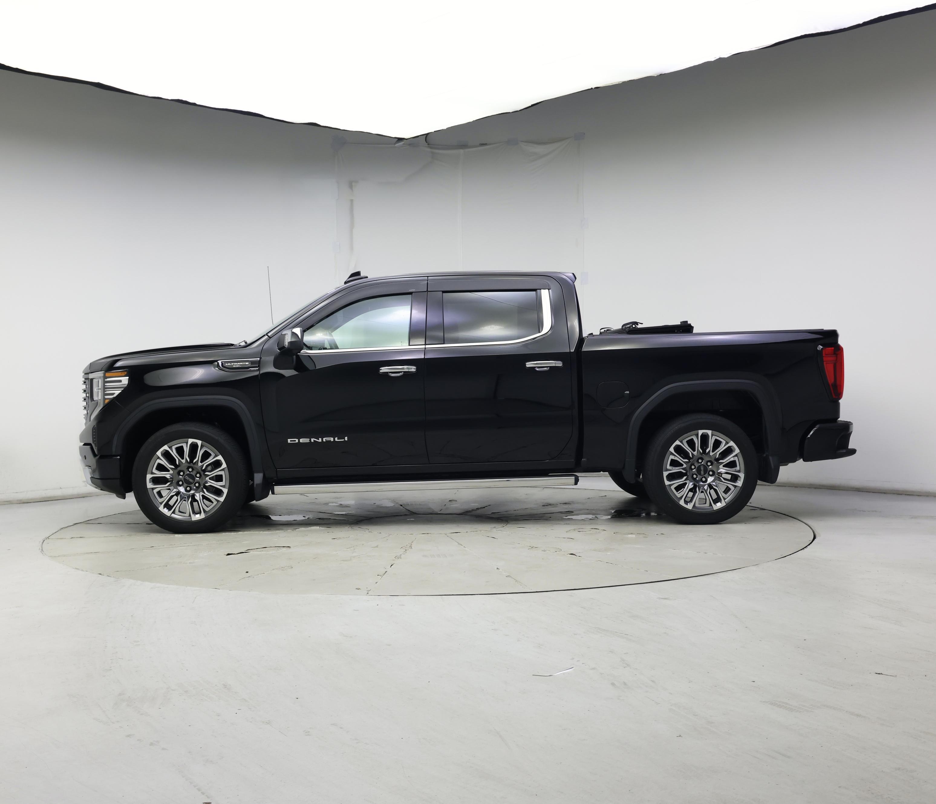 Thumbnail: 2023 GMC Sierra 1500 - 3