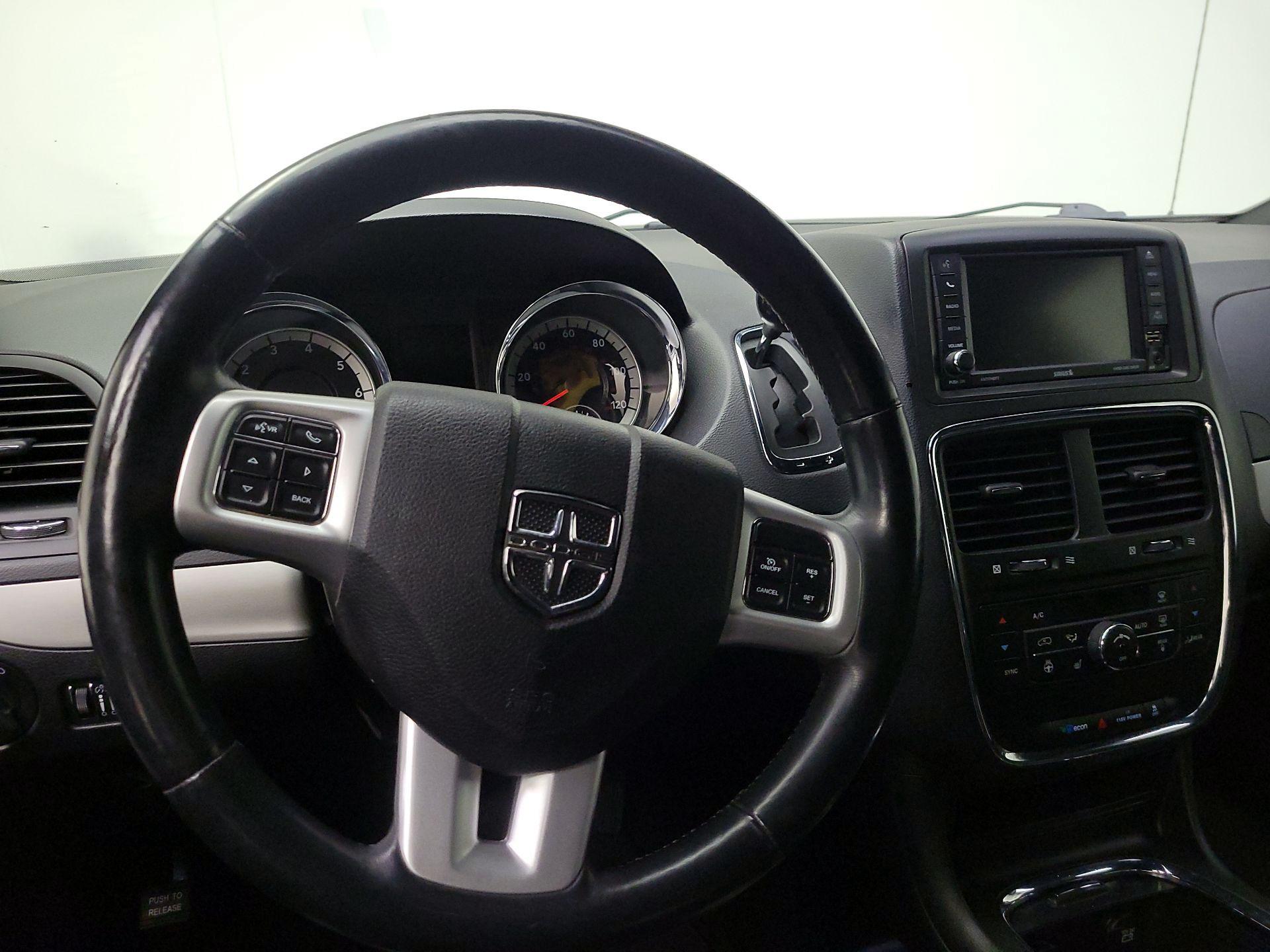 Thumbnail: 2018 Dodge Grand Caravan - 10