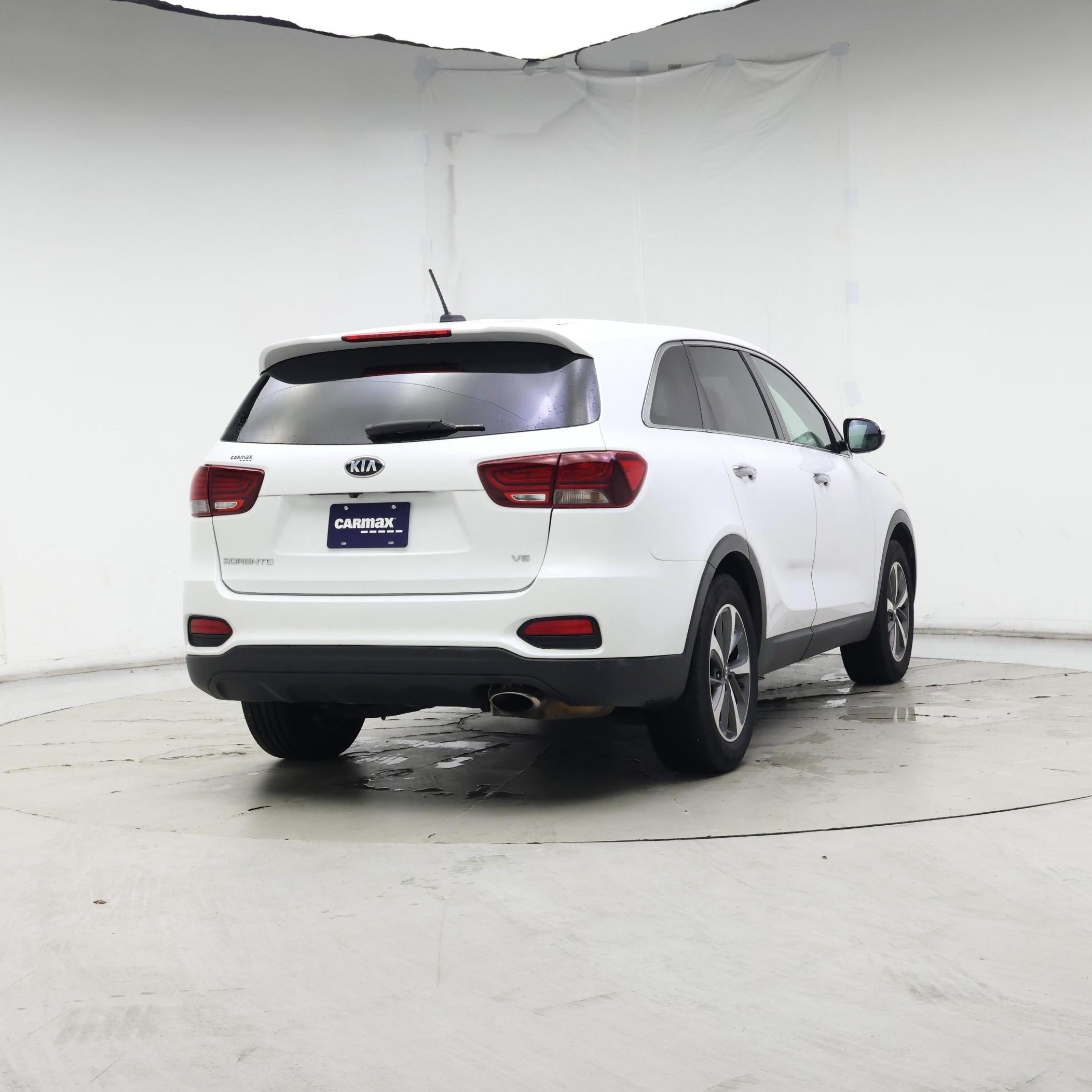 Thumbnail: 2020 Kia Sorento - 8