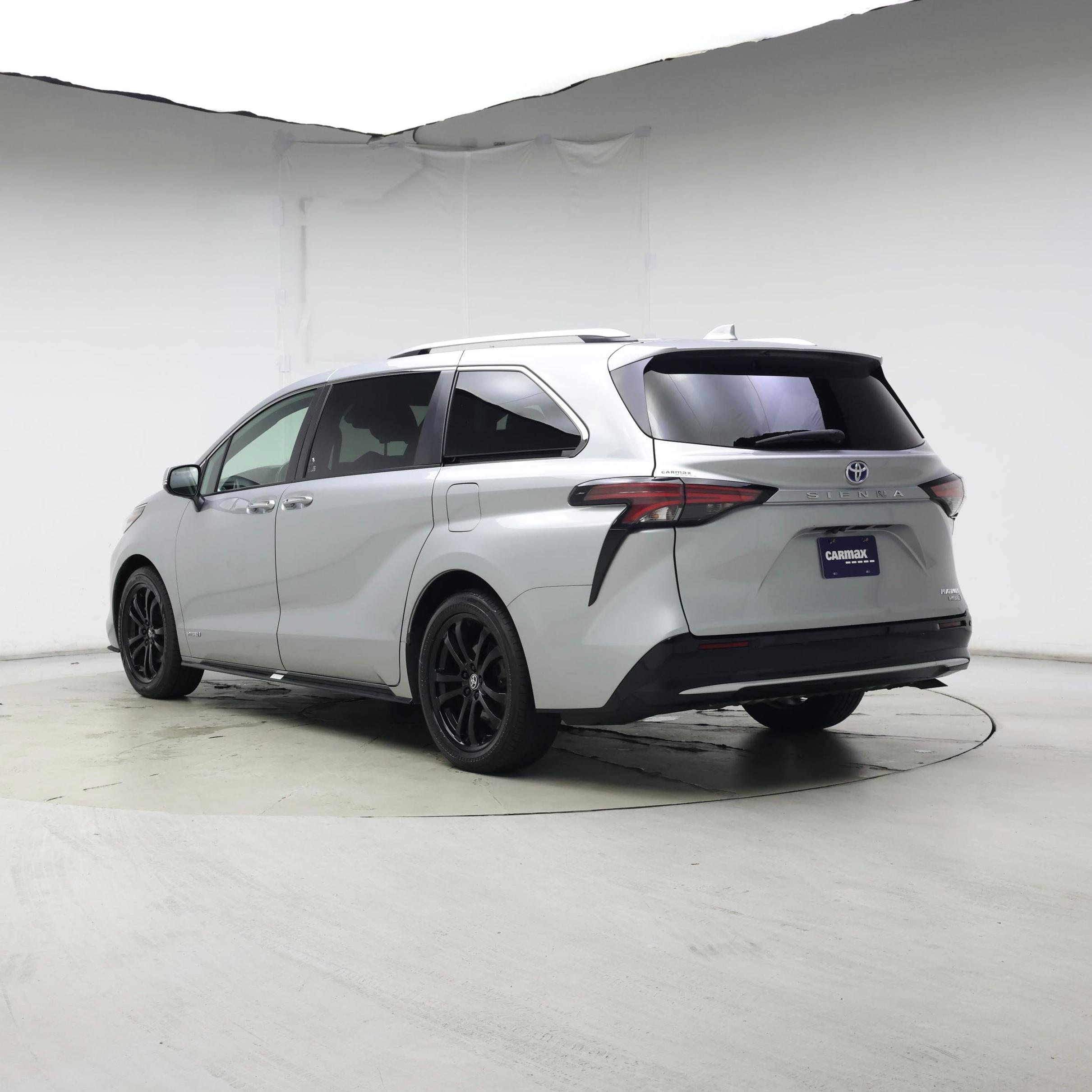 Thumbnail: 2021 Toyota Sienna - 2