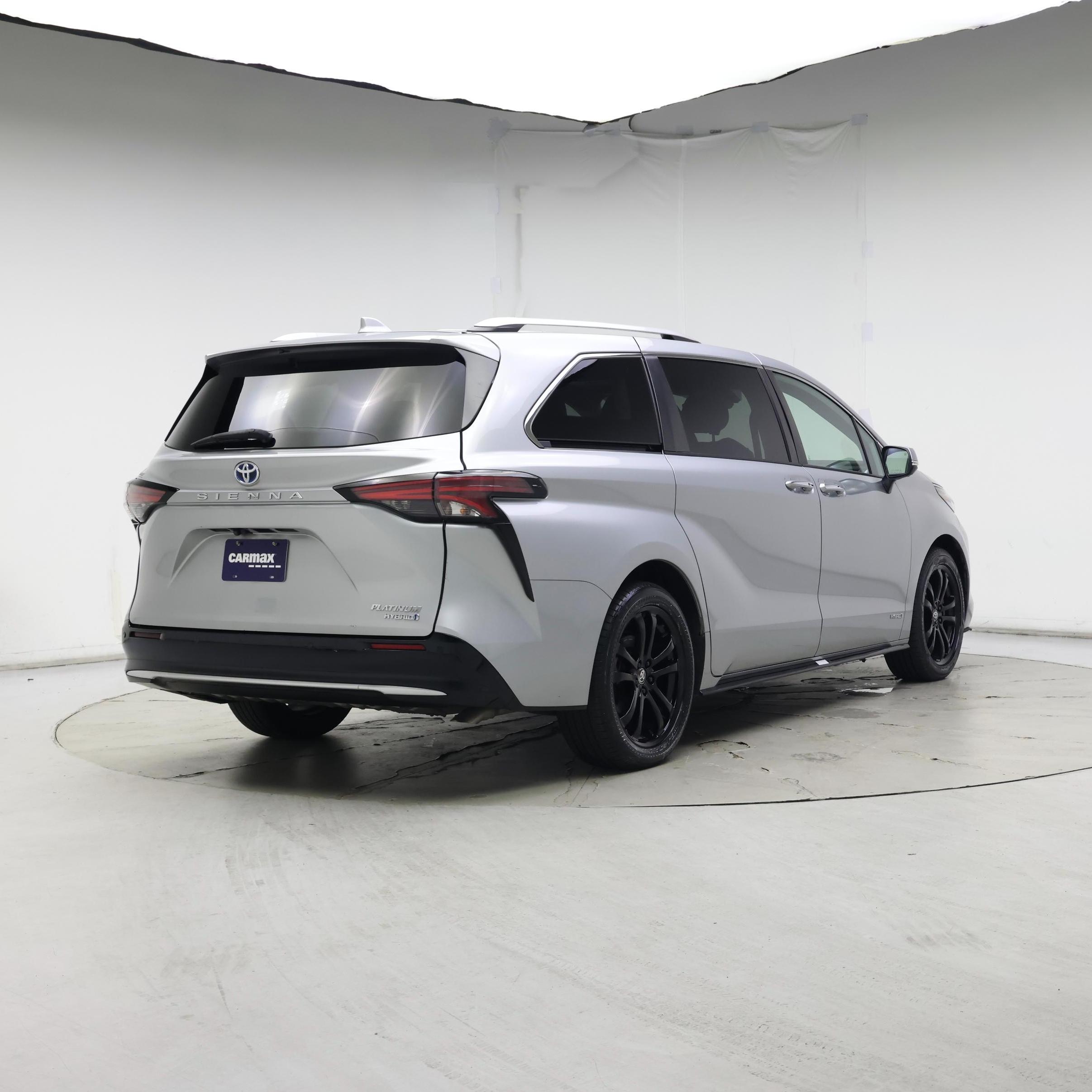 Thumbnail: 2021 Toyota Sienna - 8